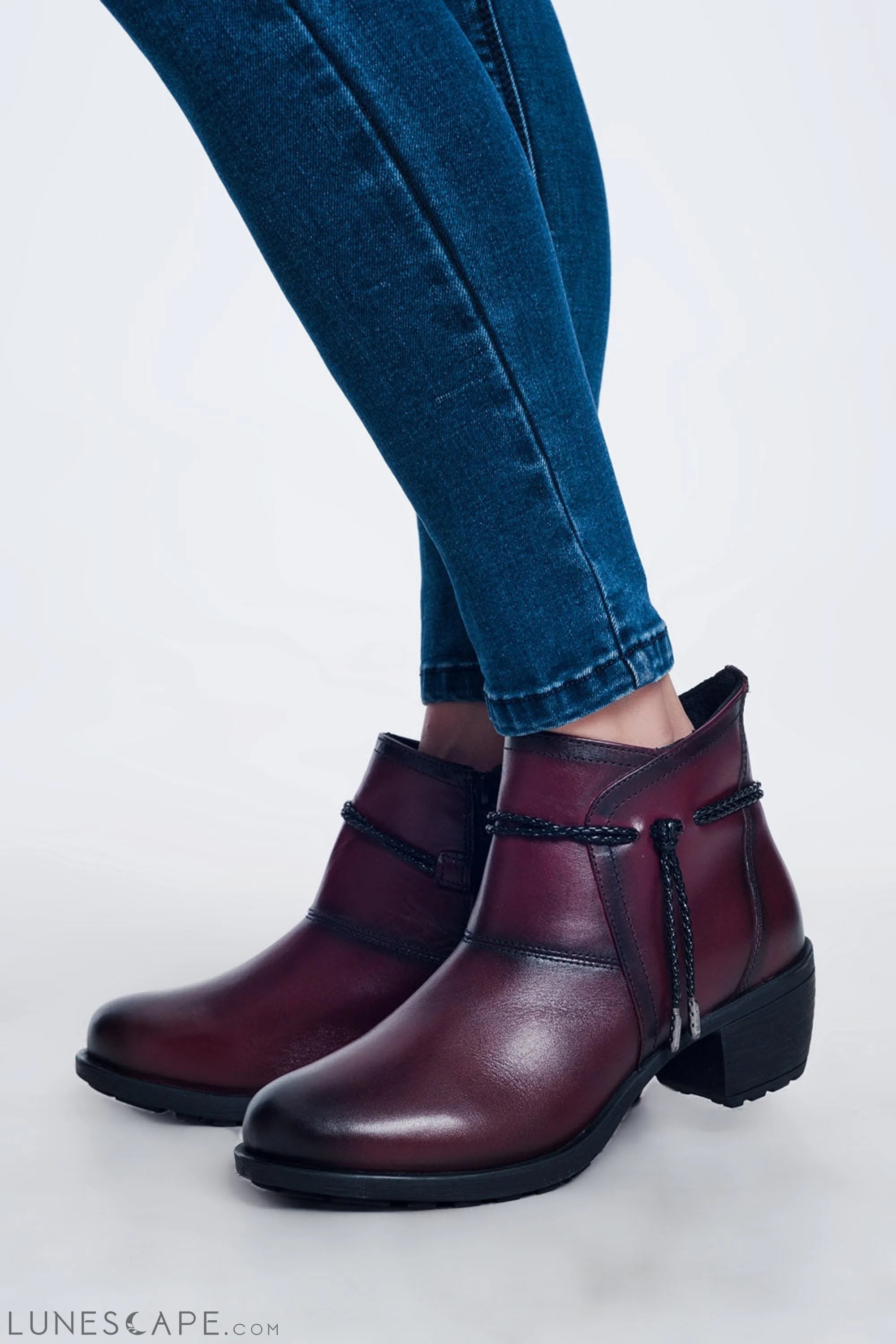 Maroon Blocked Mid Heeled Ankle Boots With Round Toe LUNESCAPE