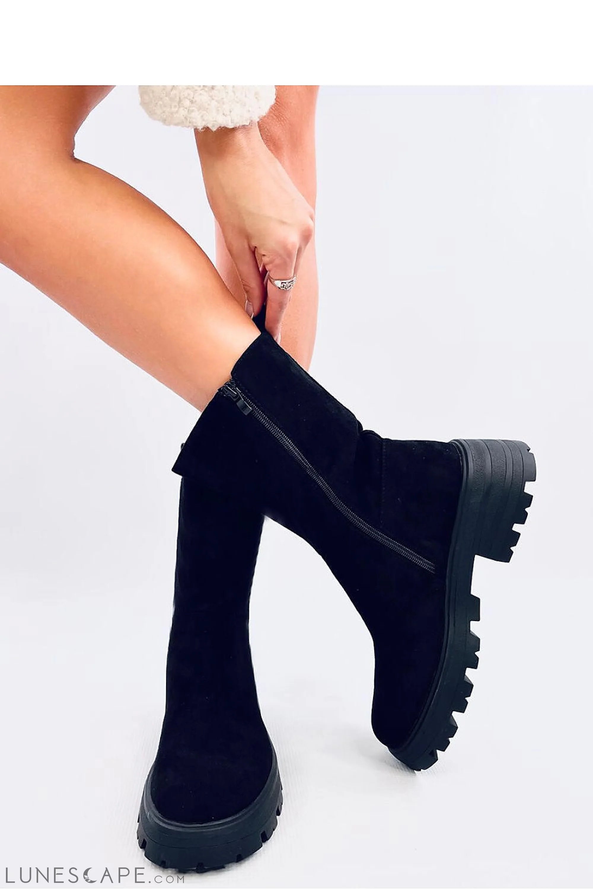Minimal Black Suede Women's Chelsea Boots with Chunky Sole LUNESCAPE