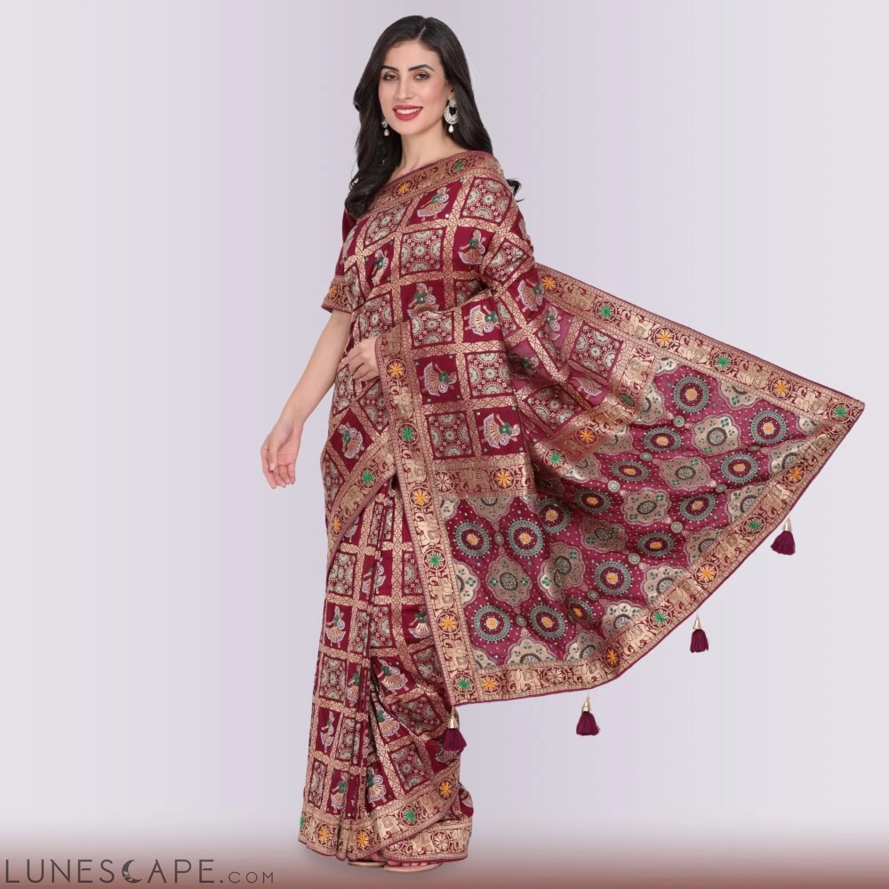 Modern Gharchoda in Maroon LUNESCAPE