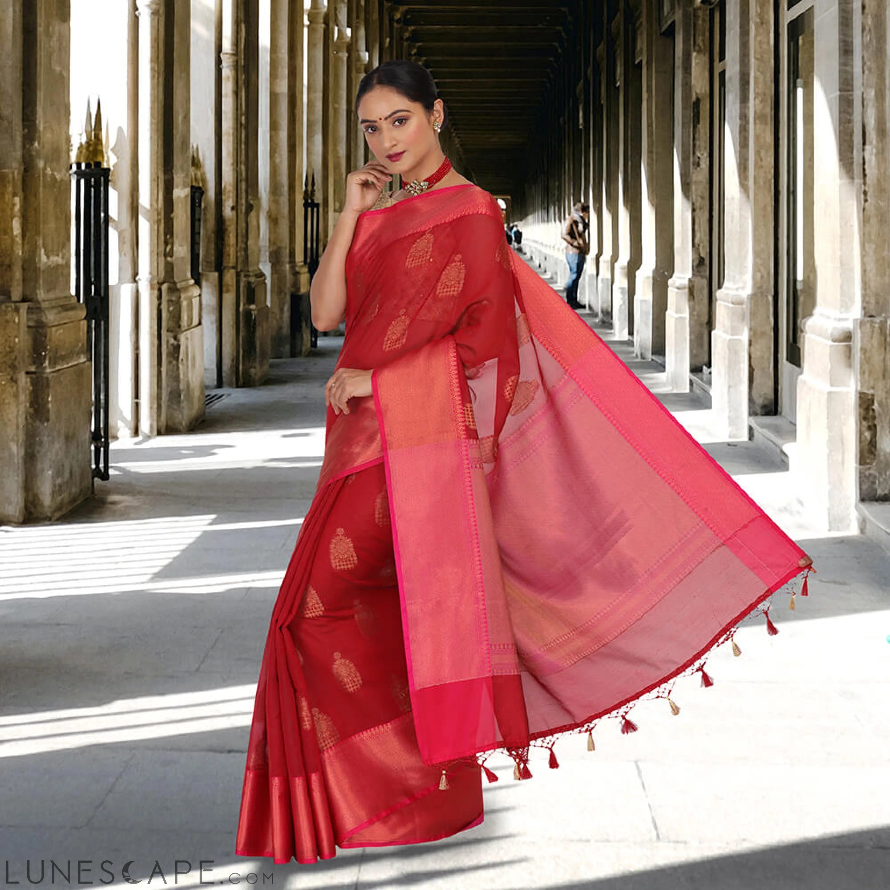 Monica Silk Banarasi Saree With Jhumka Weave LUNESCAPE
