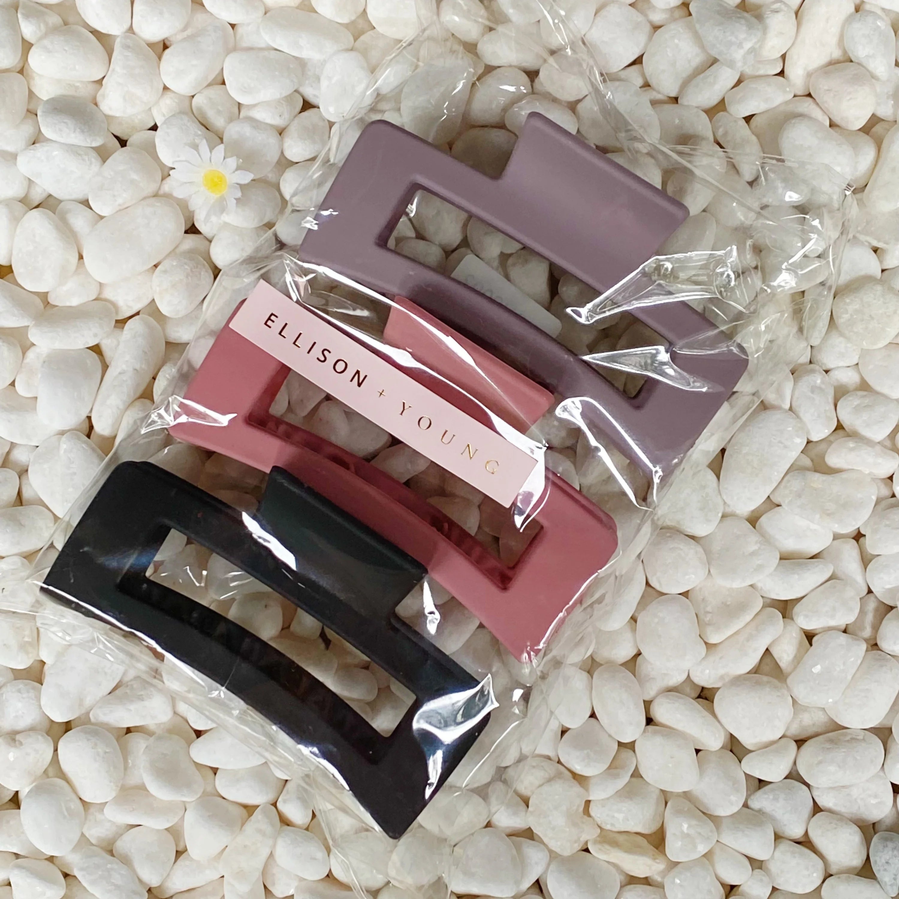 Monotone Hair Claw Set LUNESCAPE