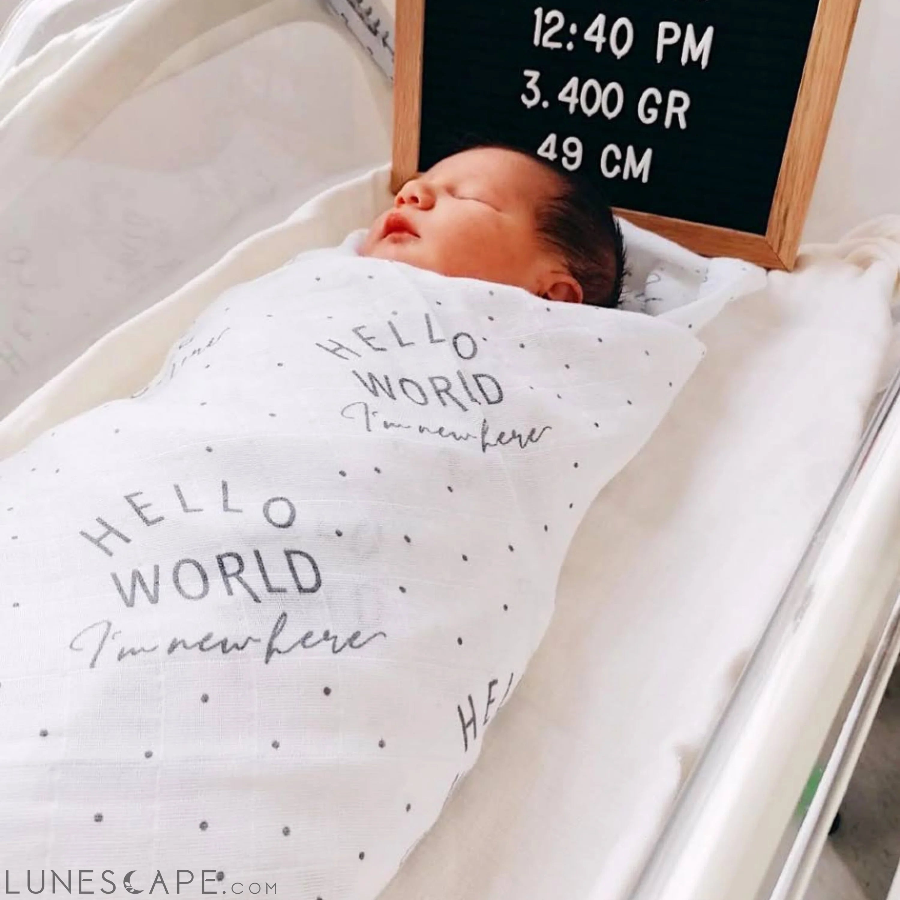 Muslin Swaddle Baby Blanket - Hello World - Signature Collection - 120x120cm LUNESCAPE