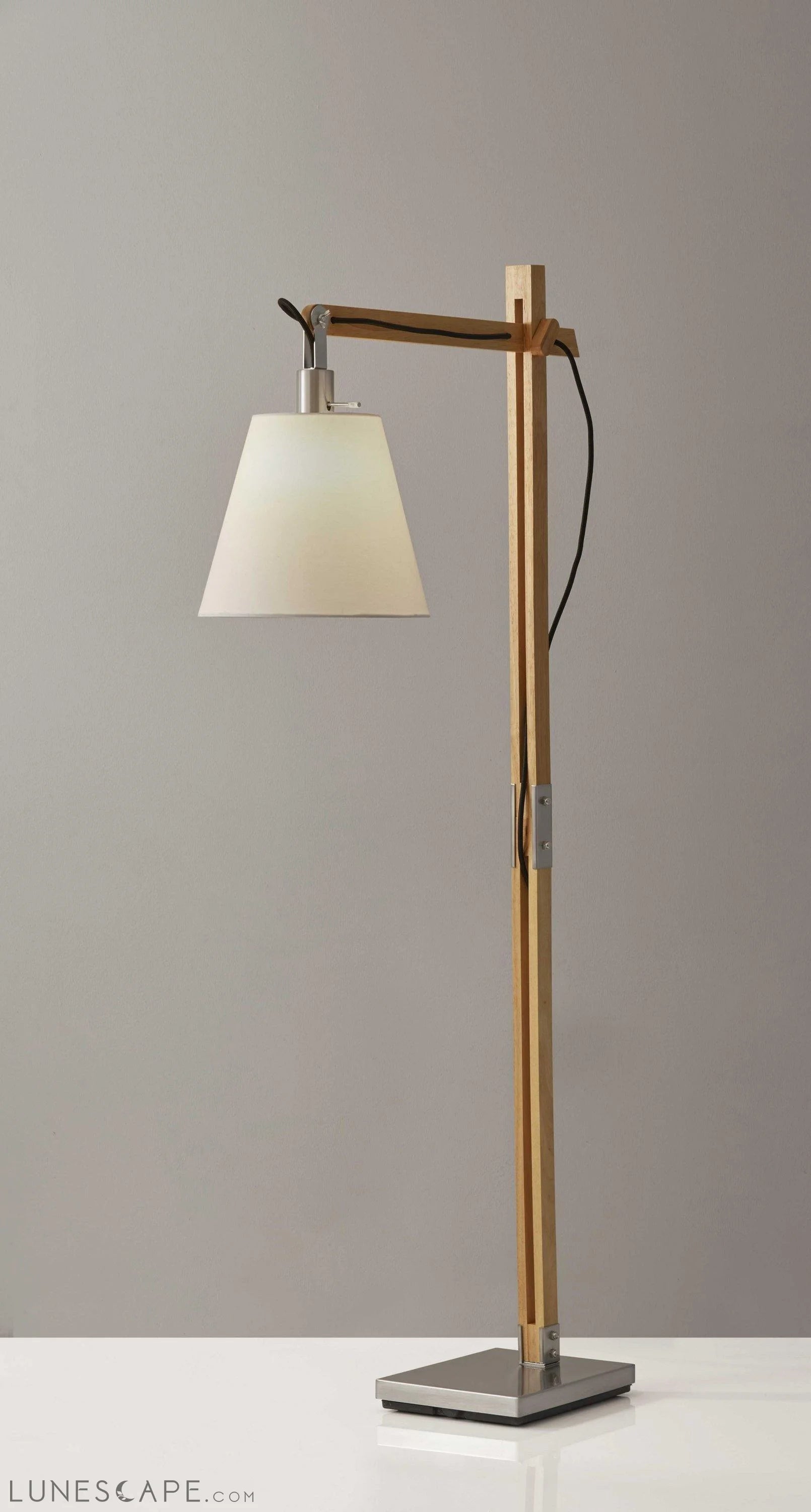 Natural Wood Floor Lamp with Adjustable Hinged Arm LUNESCAPE