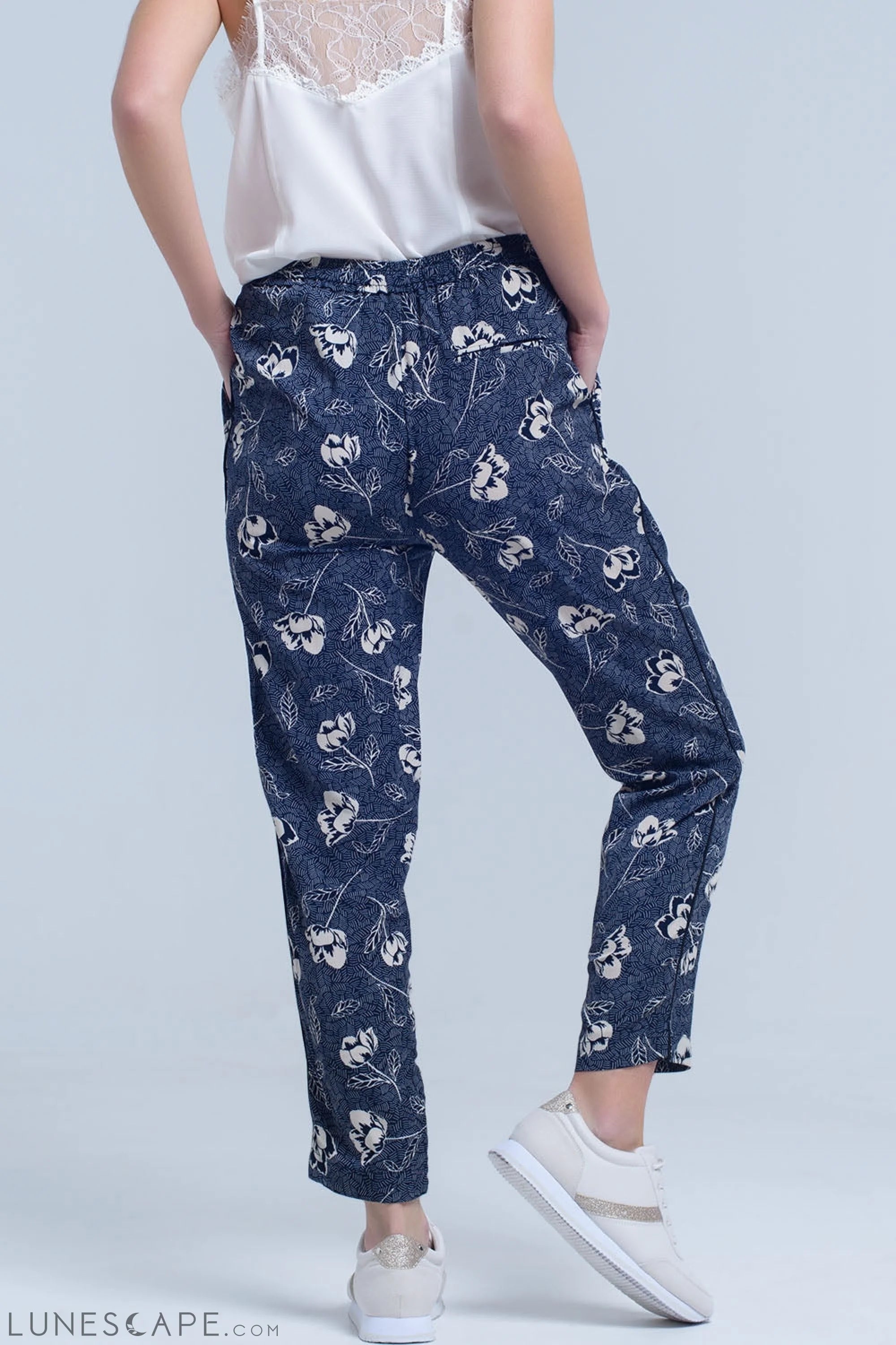 Navy Blue Pants With Floral Print LUNESCAPE