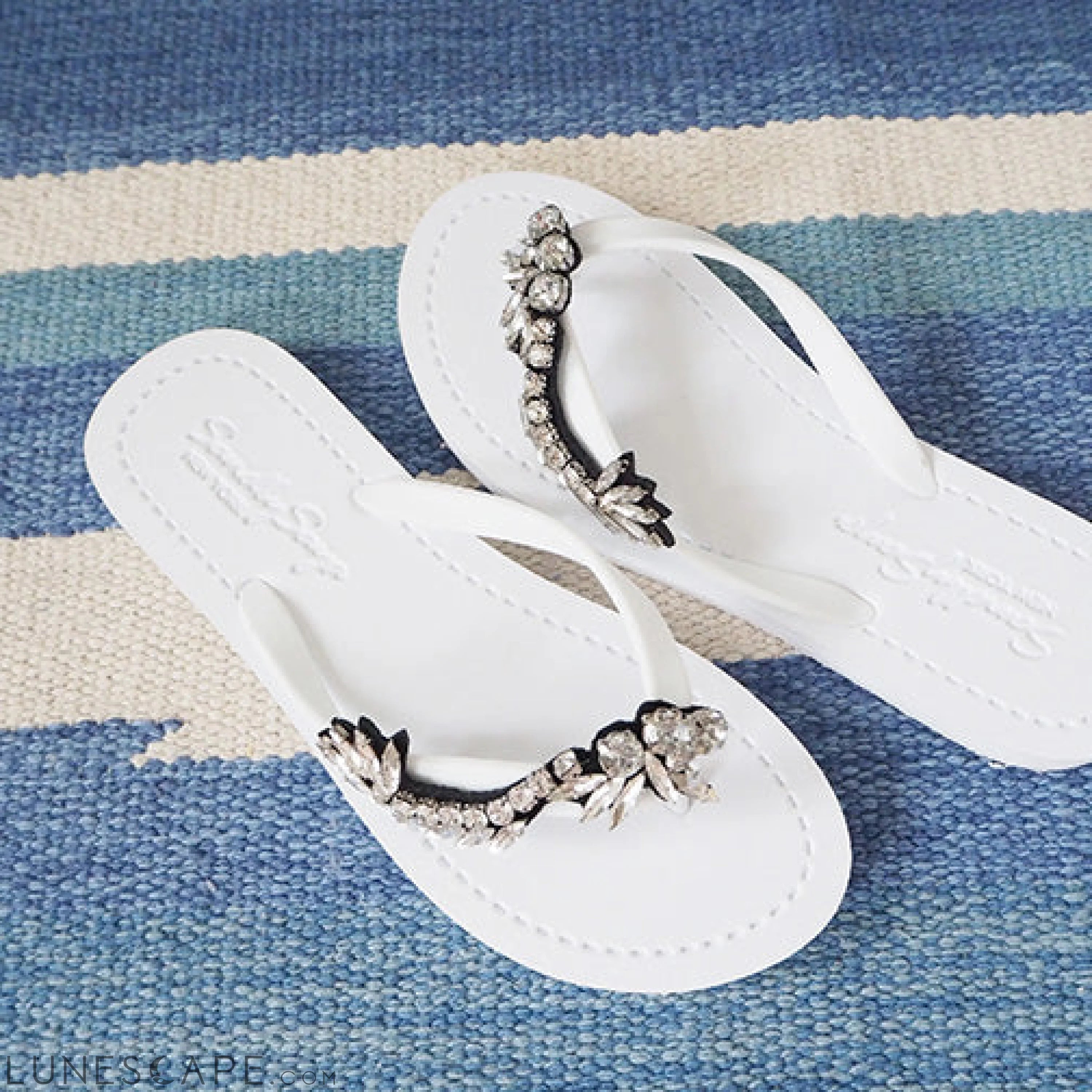 Nomad - Rhinestone Flat Flip Flops Sandal LUNESCAPE