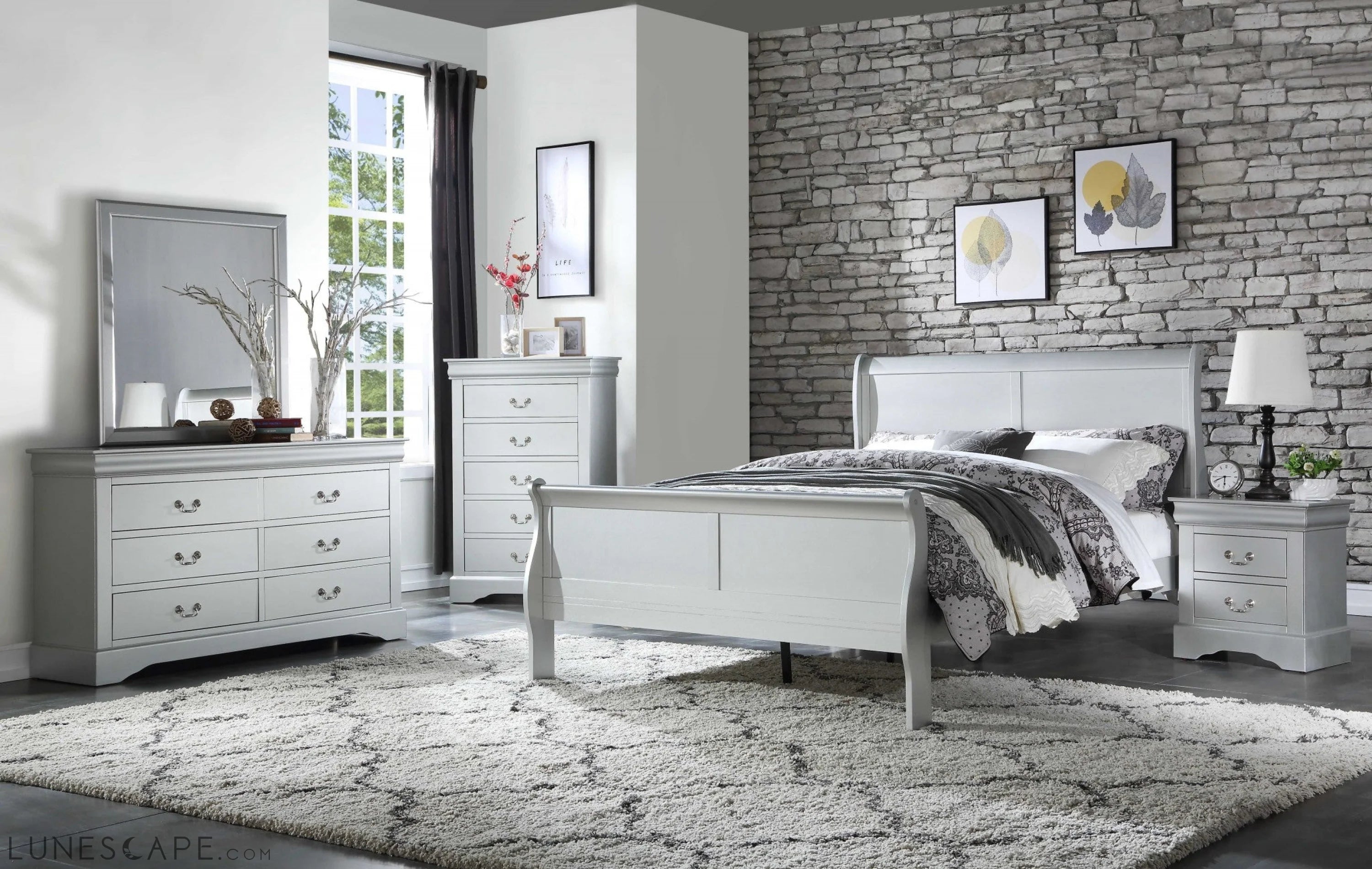 Olatinum Wood King Bed 80inches X 90inches X 47inches LUNESCAPE