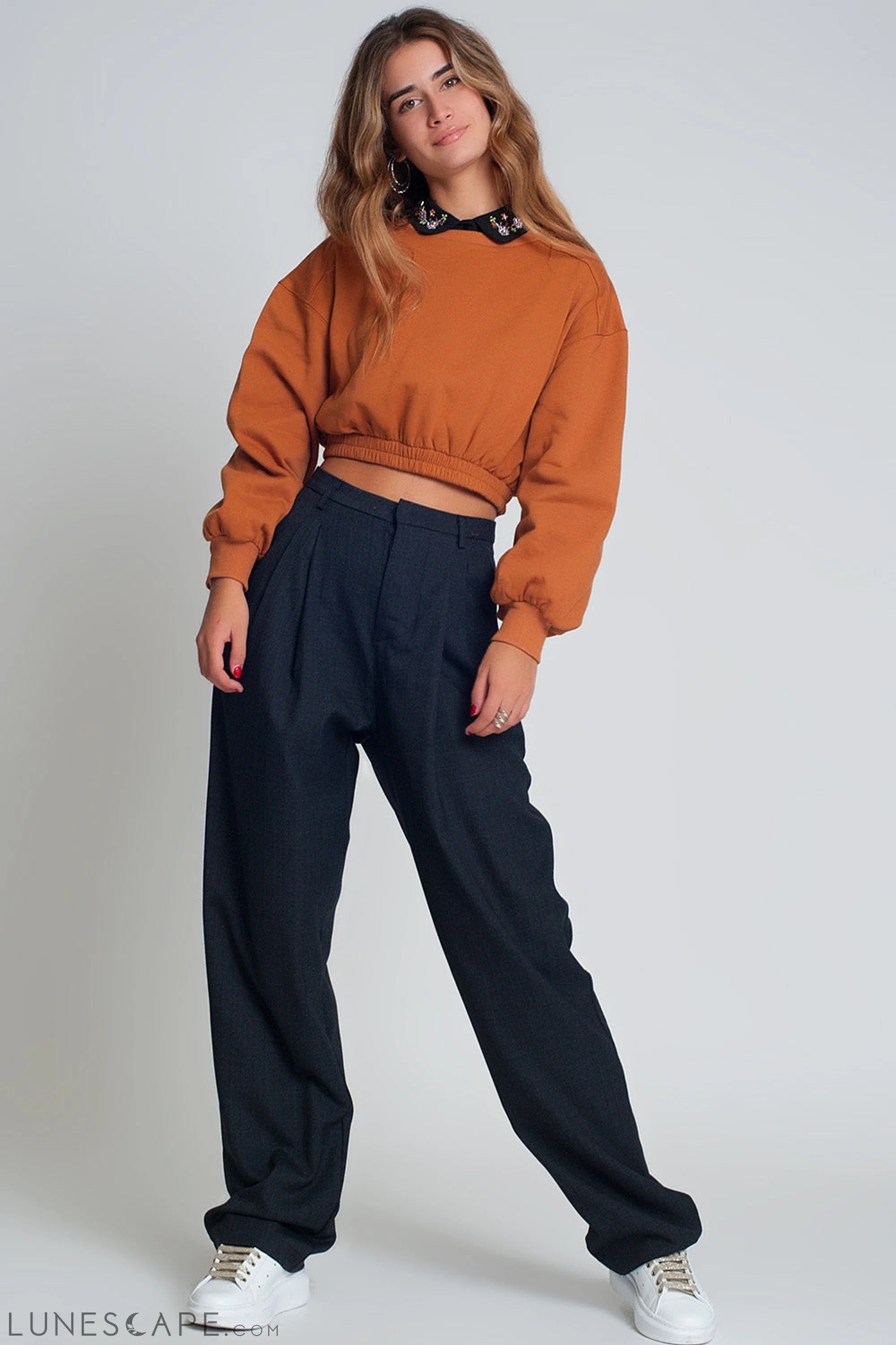 Oversized Cropped Sweatshirt in Camel LUNESCAPE