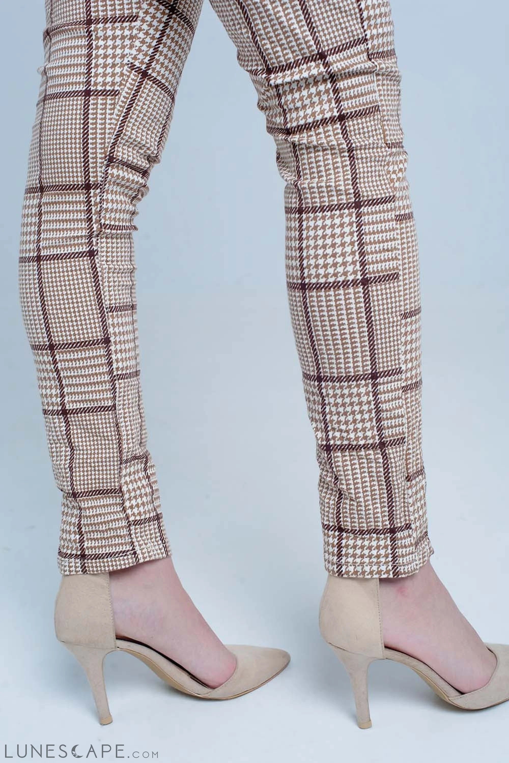 Pants in Beige Check With Button LUNESCAPE