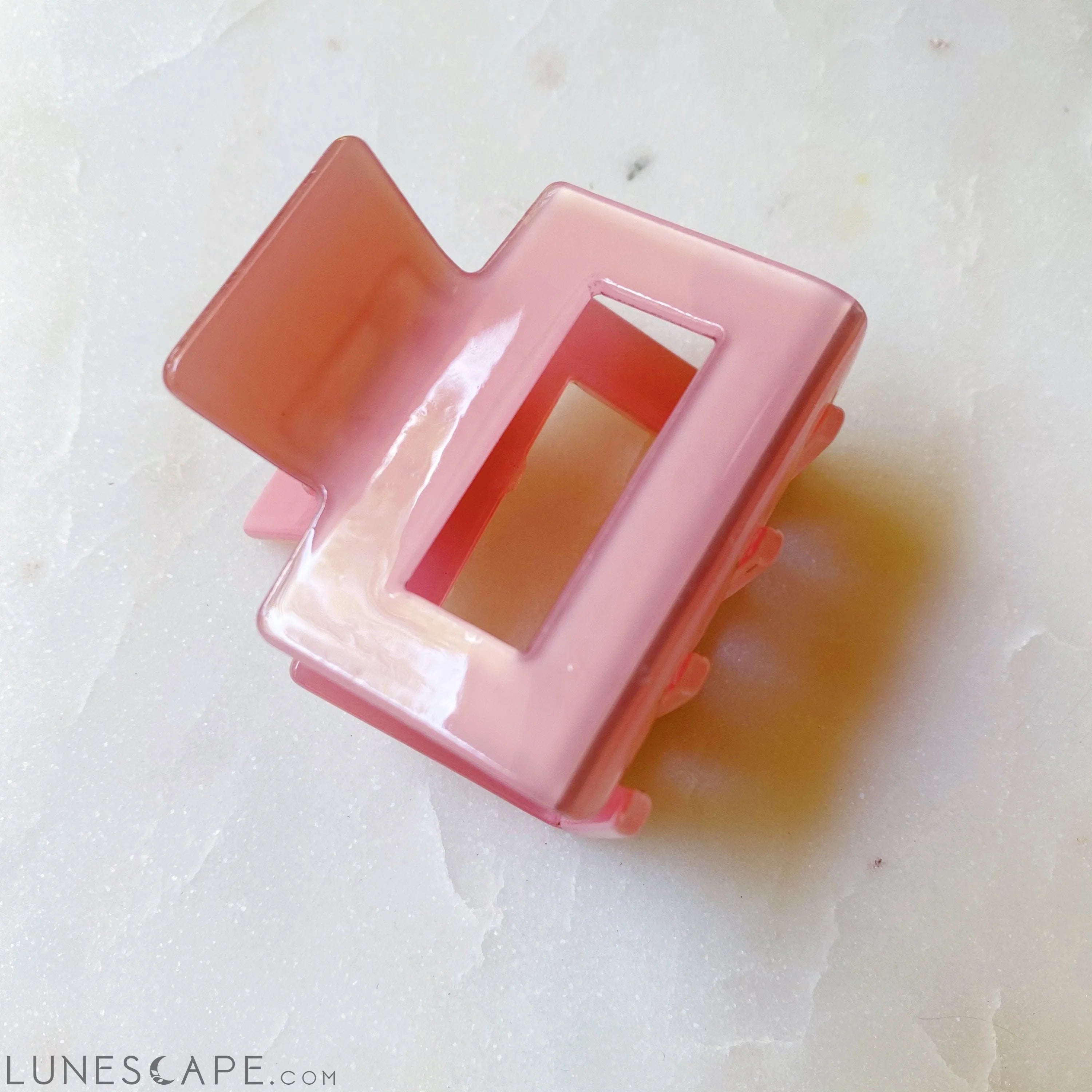 Paris Hair Claw LUNESCAPE