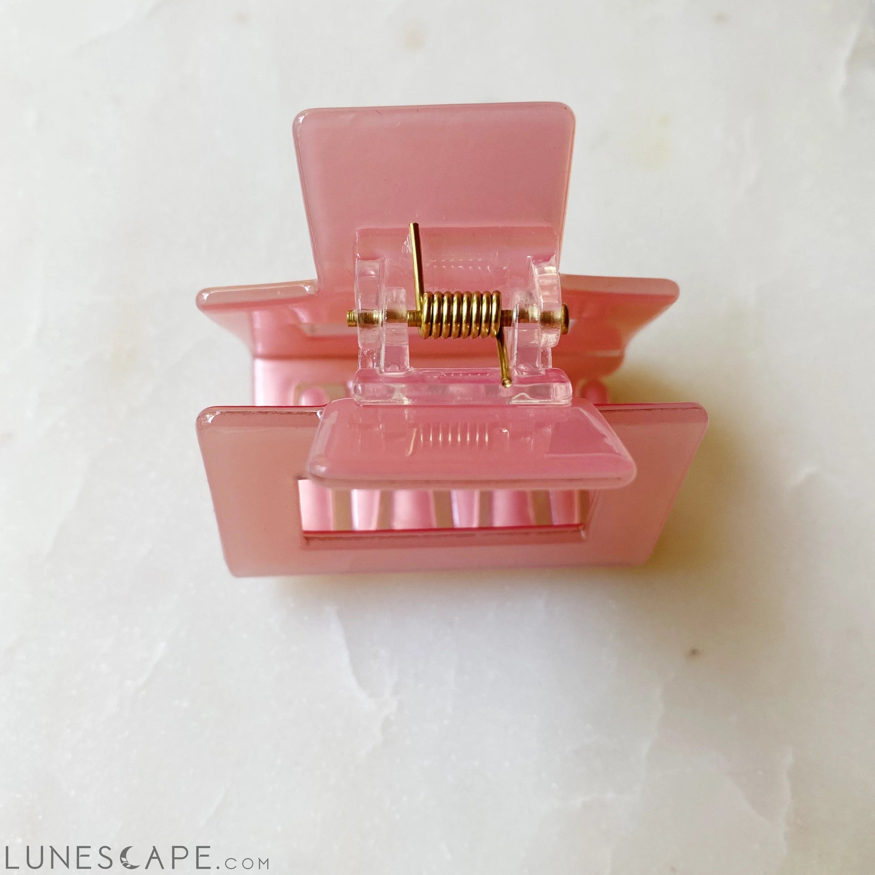 Paris Hair Claw LUNESCAPE