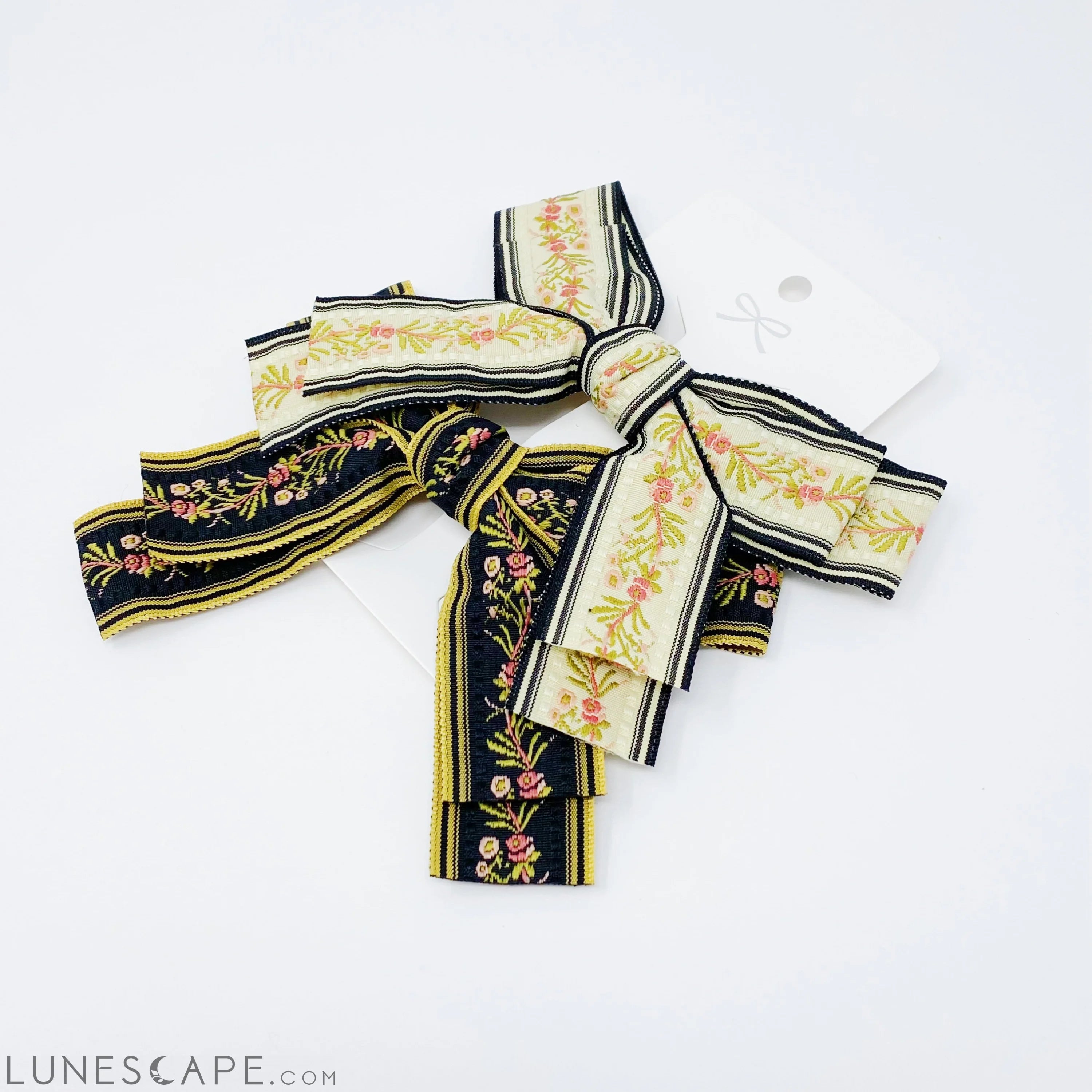 Parisian Embroidered Bow Barrette Set LUNESCAPE