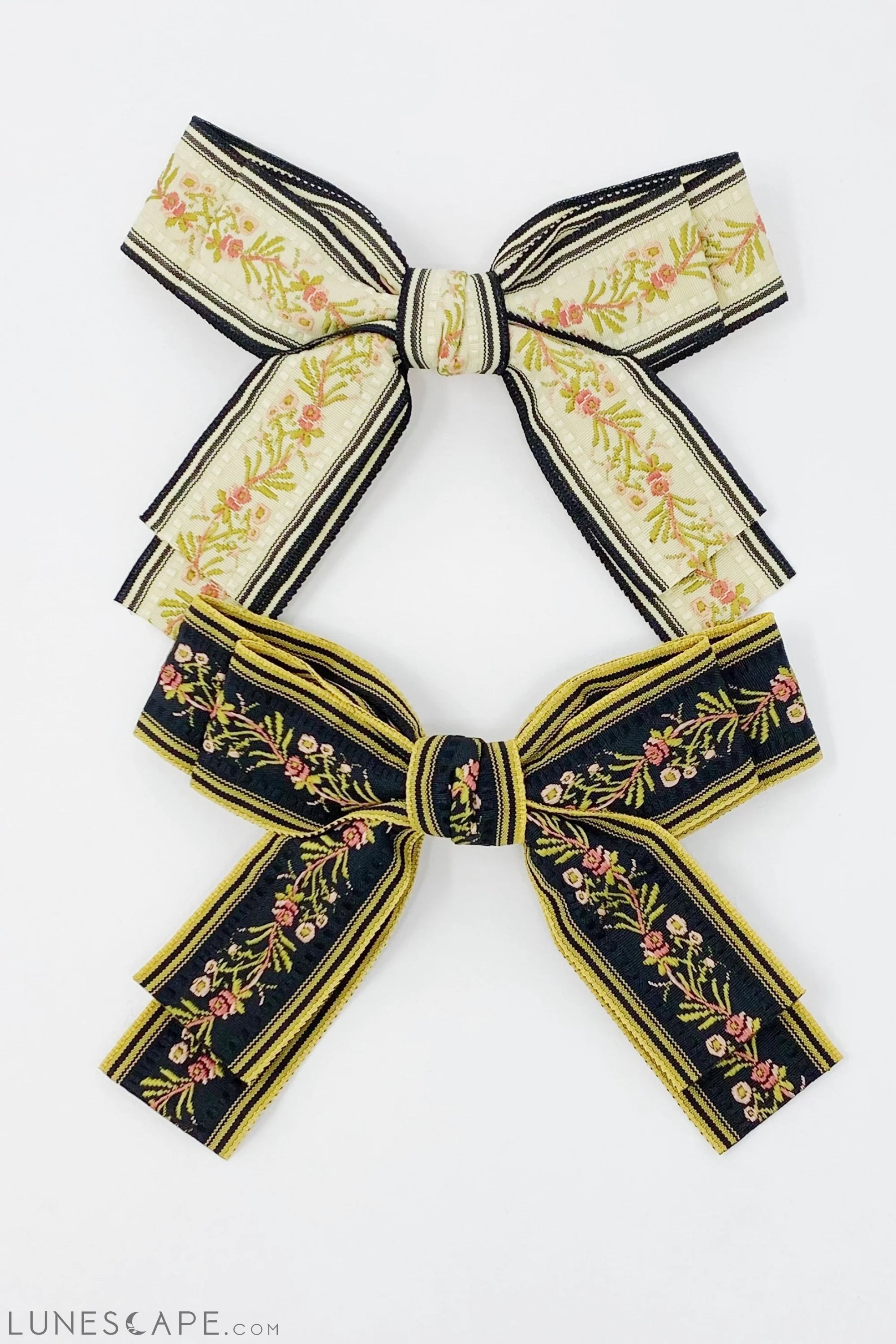 Parisian Embroidered Bow Barrette Set LUNESCAPE