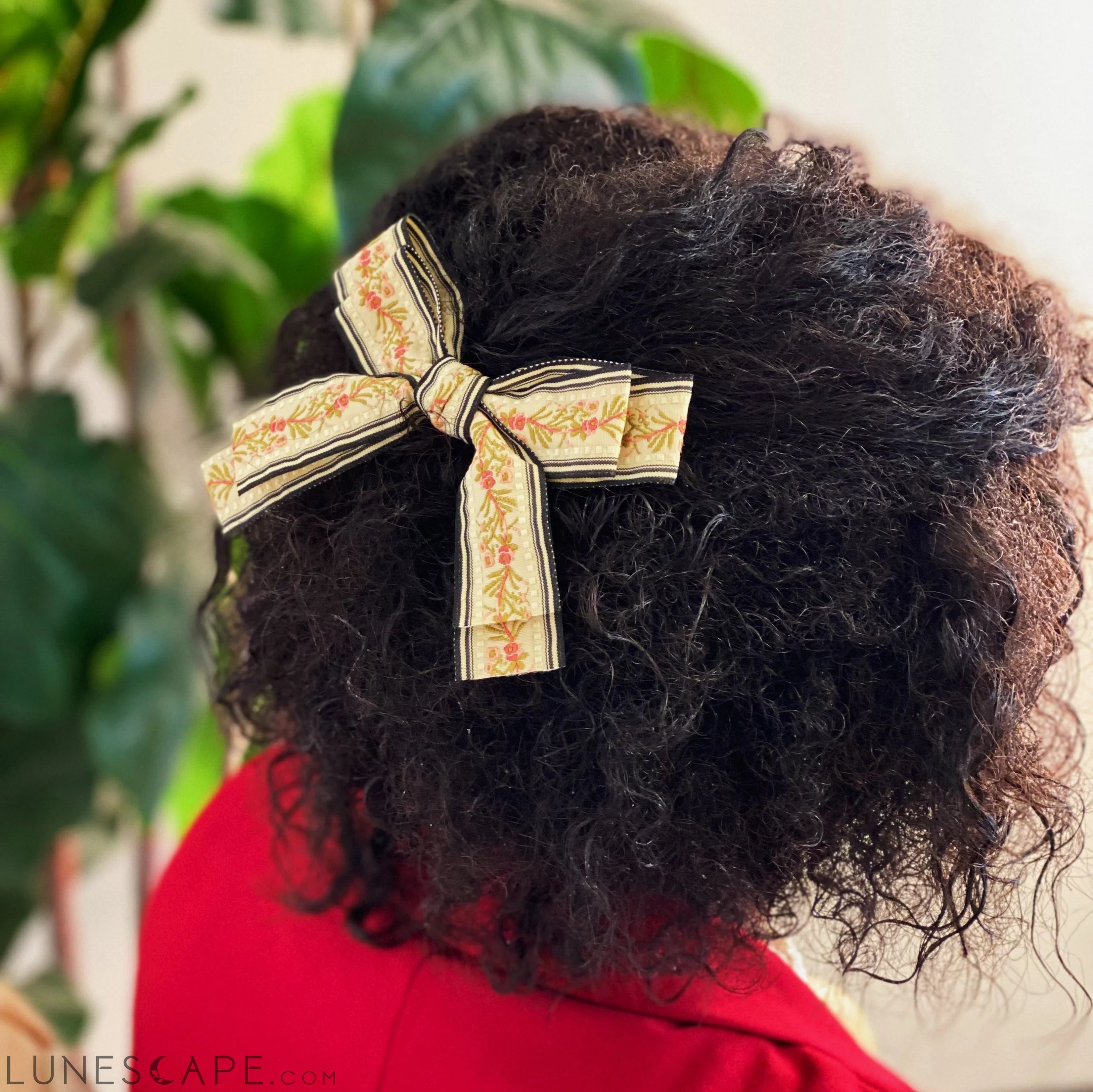Parisian Embroidered Bow Barrette Set LUNESCAPE