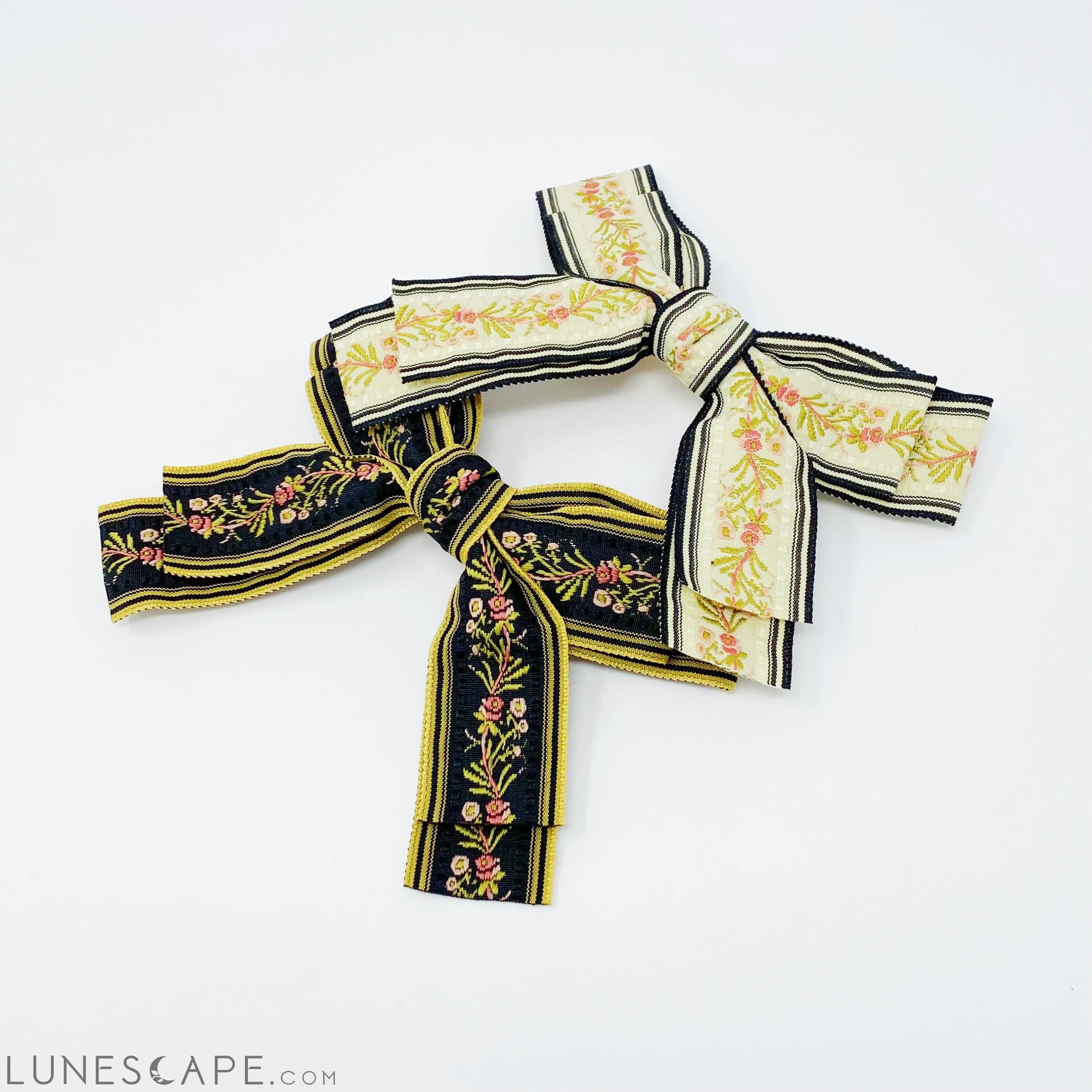 Parisian Embroidered Bow Barrette Set LUNESCAPE