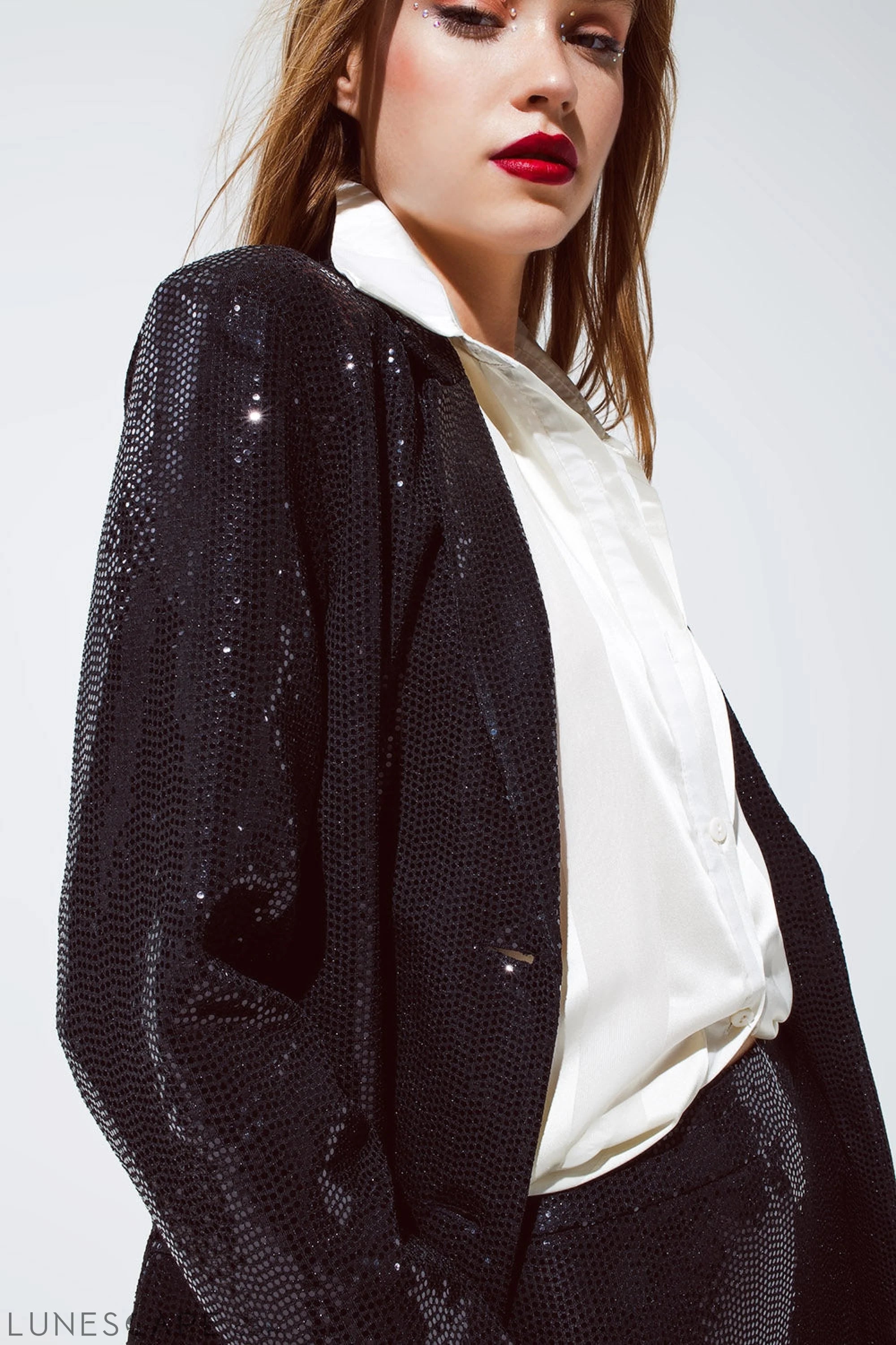 Party Relaxed Sequined Blazer in Black LUNESCAPE