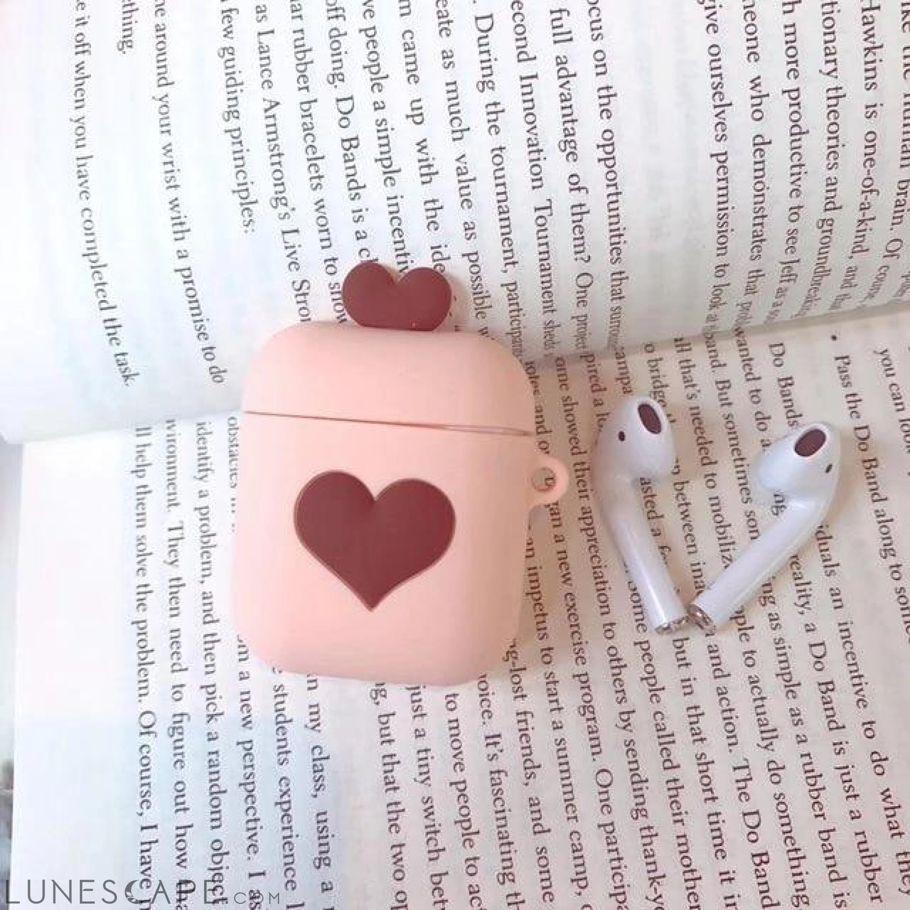 Pastel Heart AirPods Case LUNESCAPE