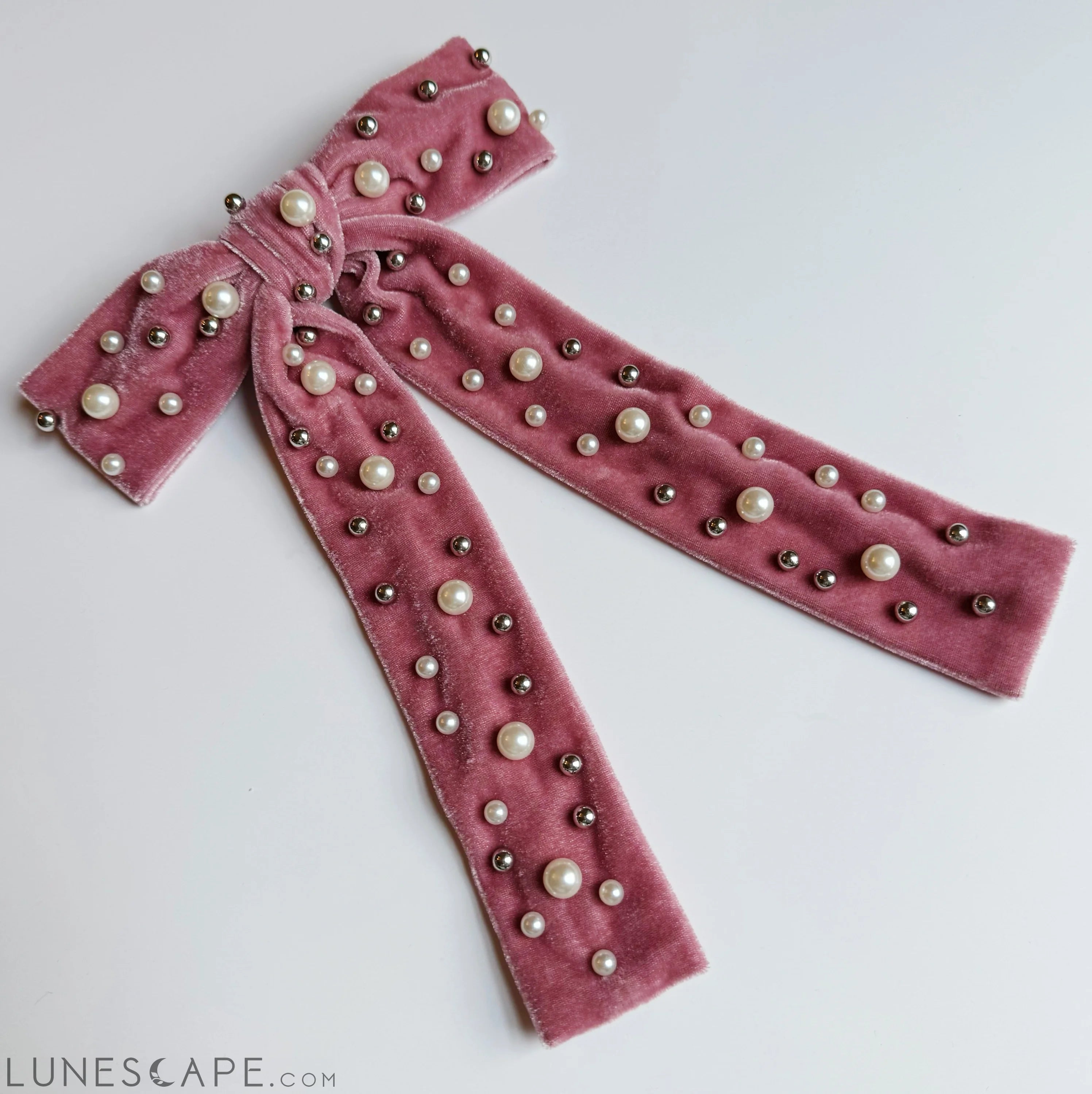 Pearl Throwed Velvet Bow Hair Clip LUNESCAPE