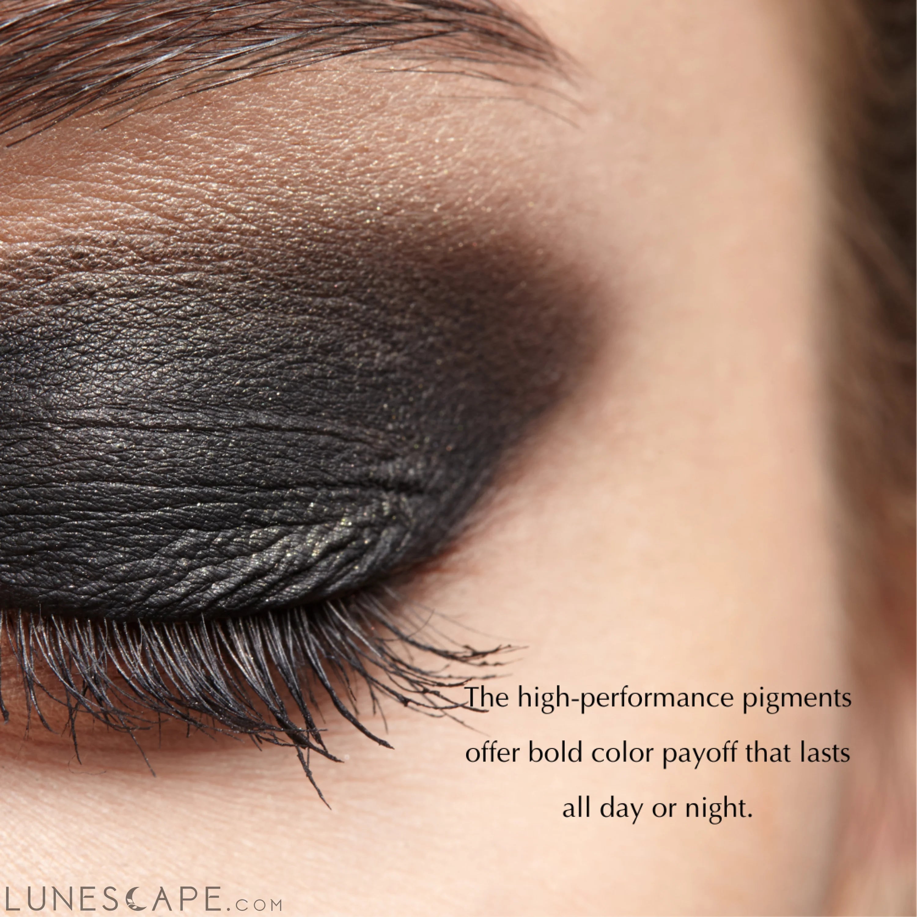 Perfect Glide-On Gel Eyeliner Pencil LUNESCAPE
