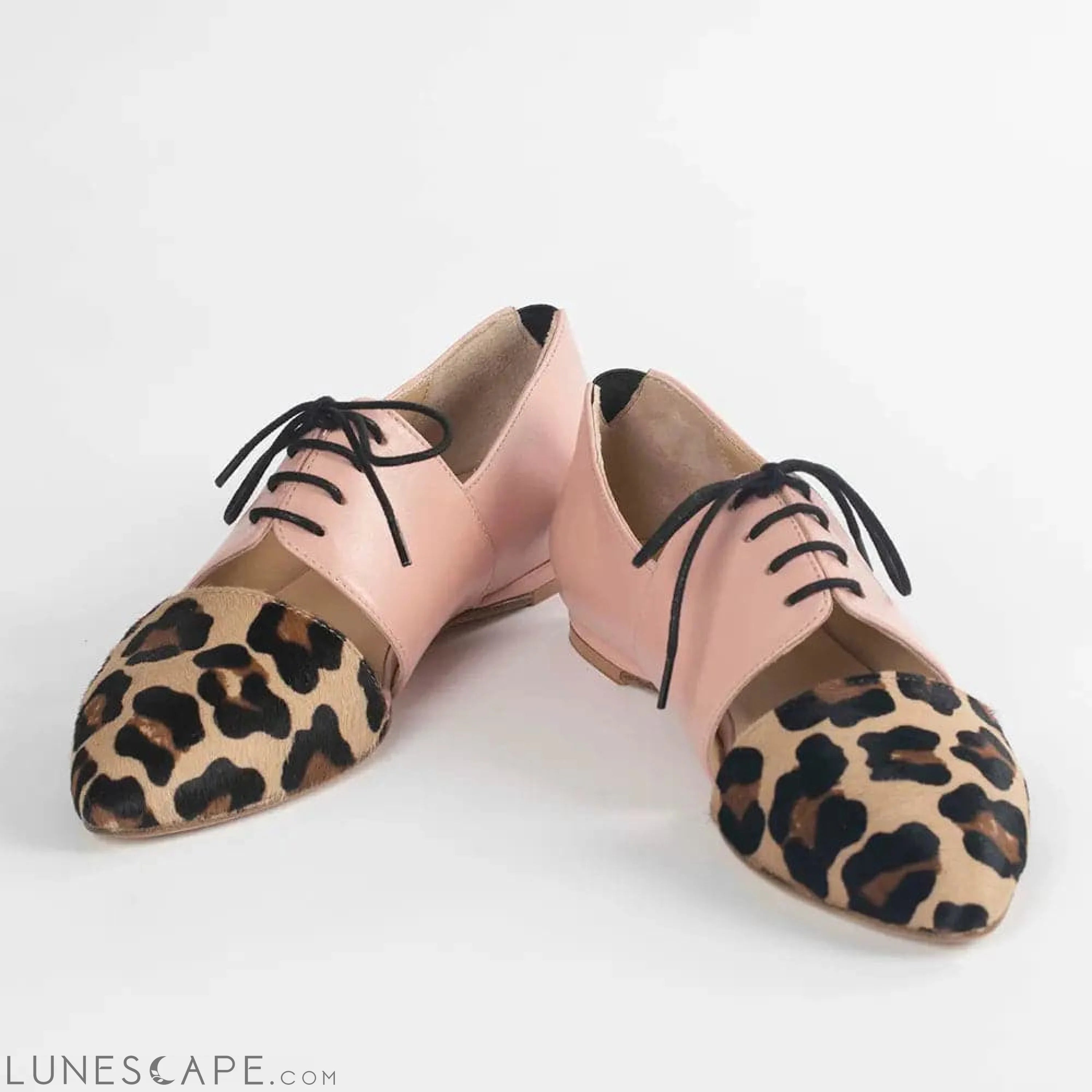 Pink Leopard Print Oxford by Lordess LUNESCAPE