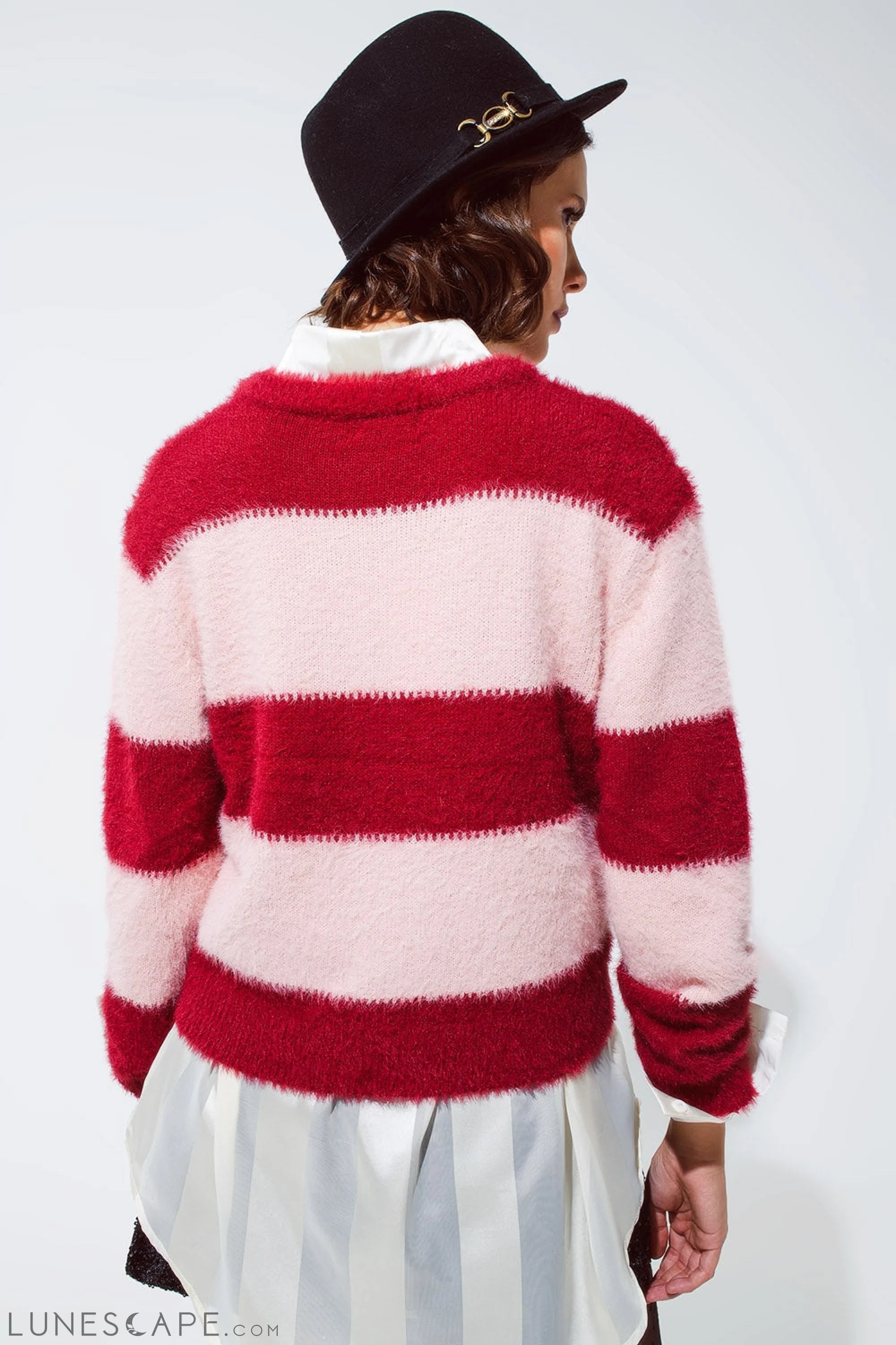 Pink Sweater With Stripes and a Crew Neck LUNESCAPE