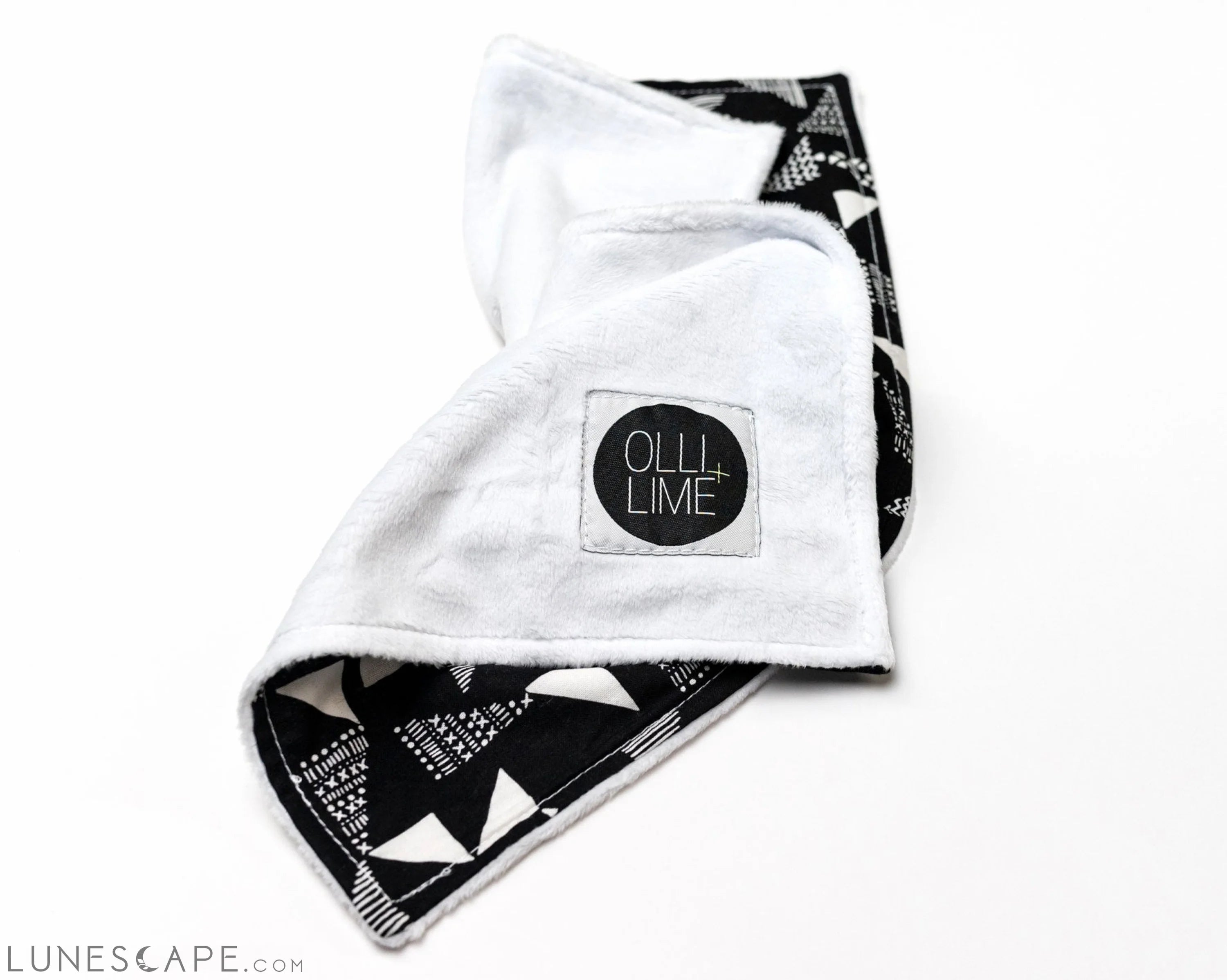 Pinwheels Deluxe Crib Bedding Set LUNESCAPE