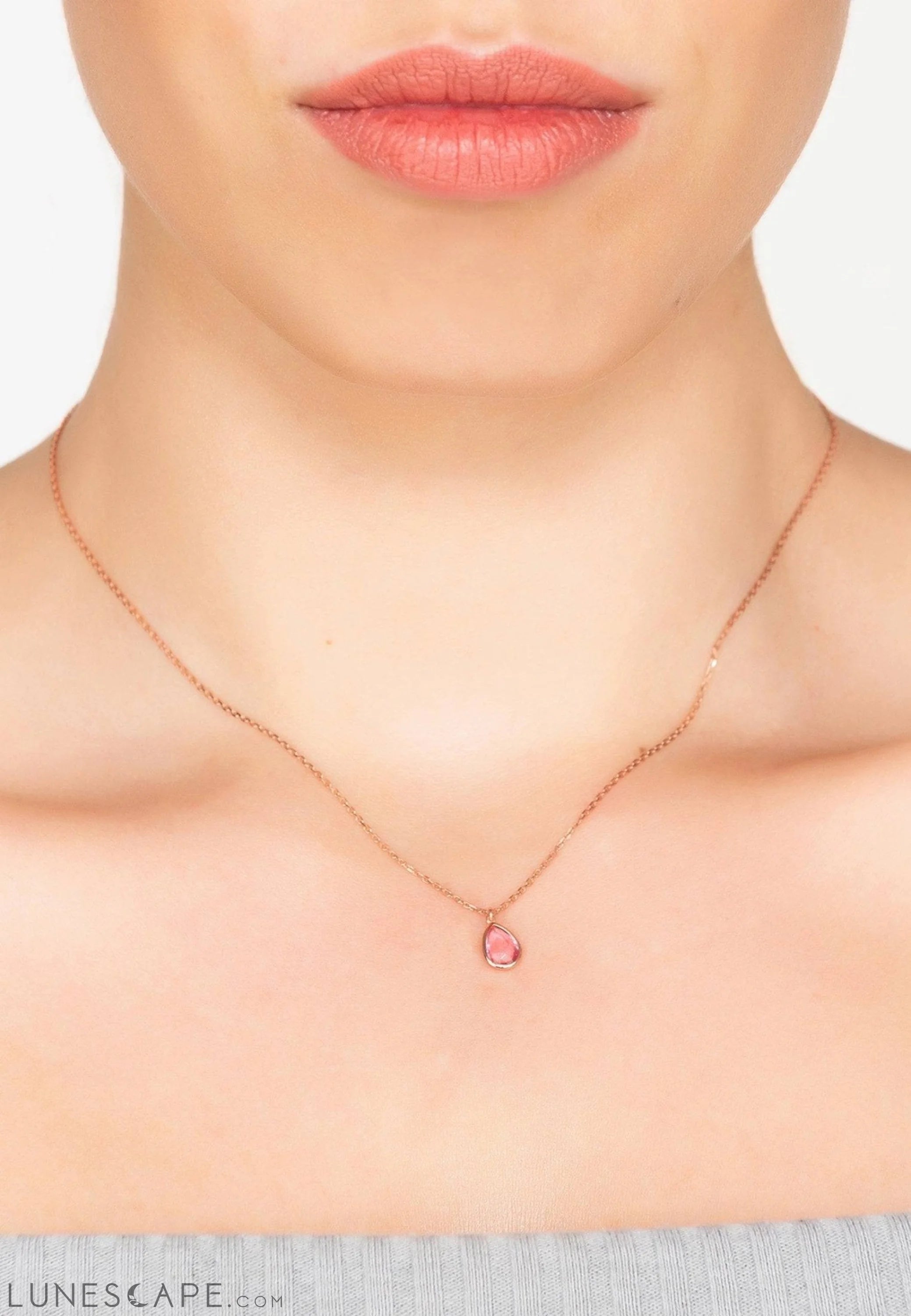Pisa Mini Teardrop Necklace Rosegold Pink Tourmaline LUNESCAPE