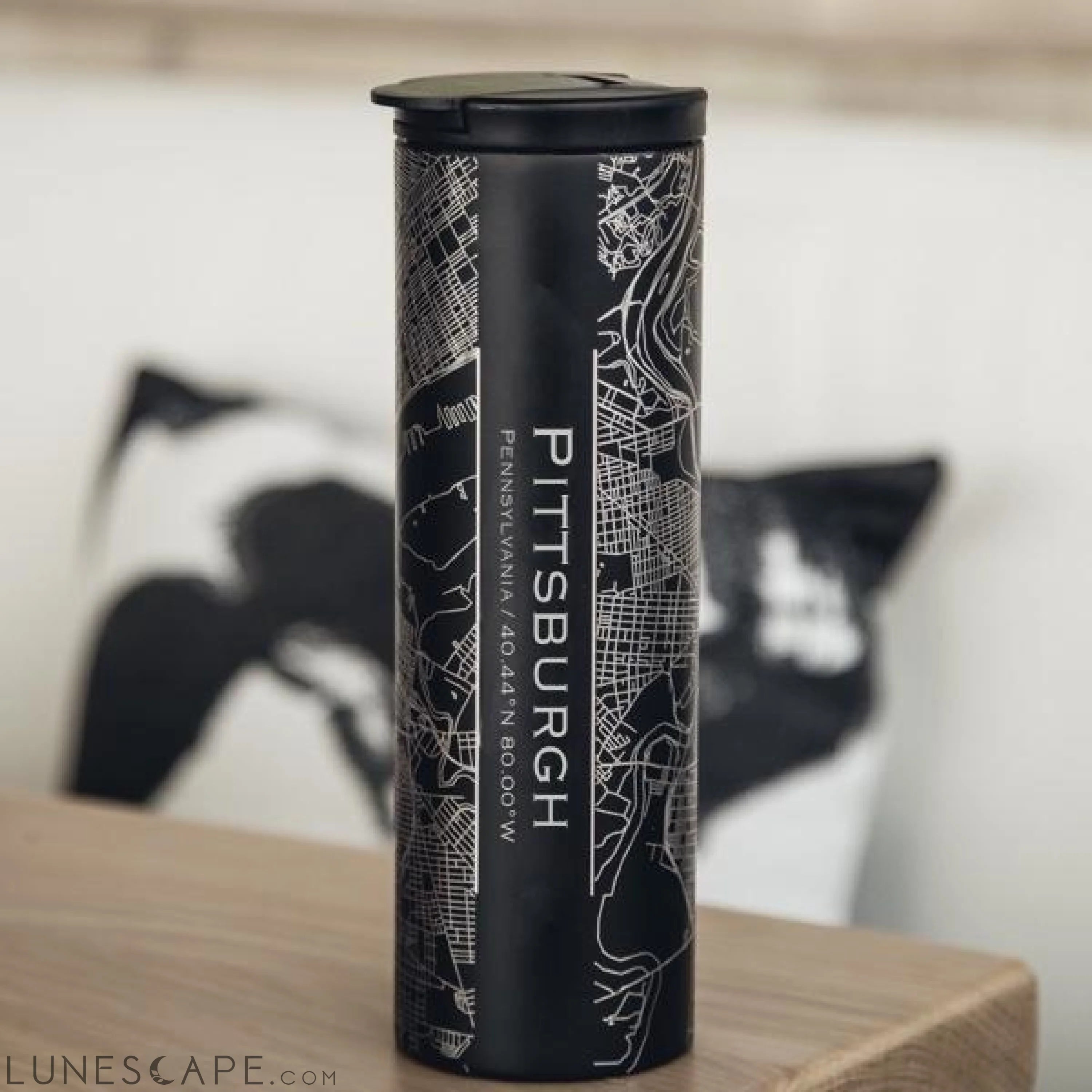 Pittsburgh - Pennsylvania Map Tumbler in Matte Black LUNESCAPE