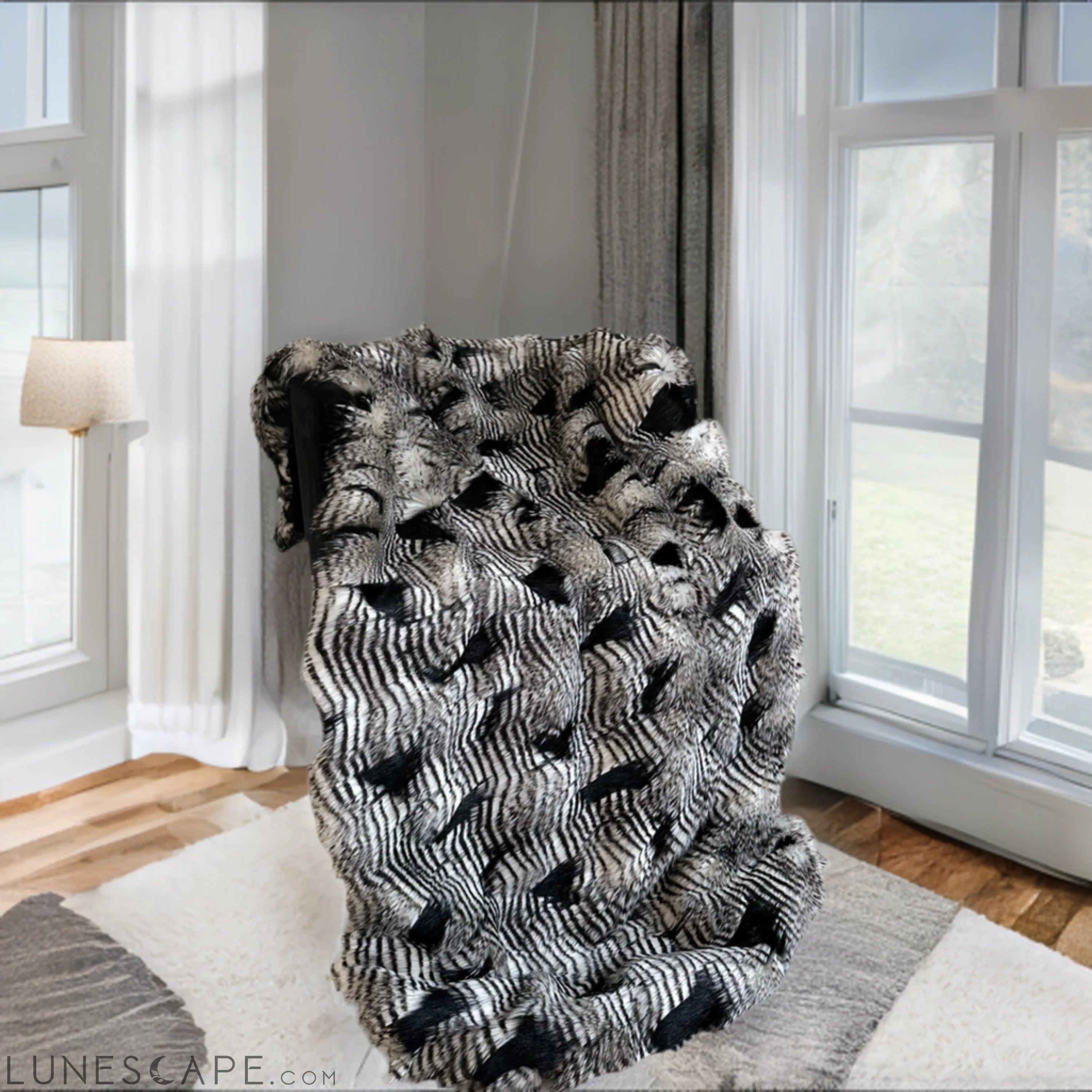 Plutus Black and White Feather Faux Fur Luxury Blanket & Throw LUNESCAPE