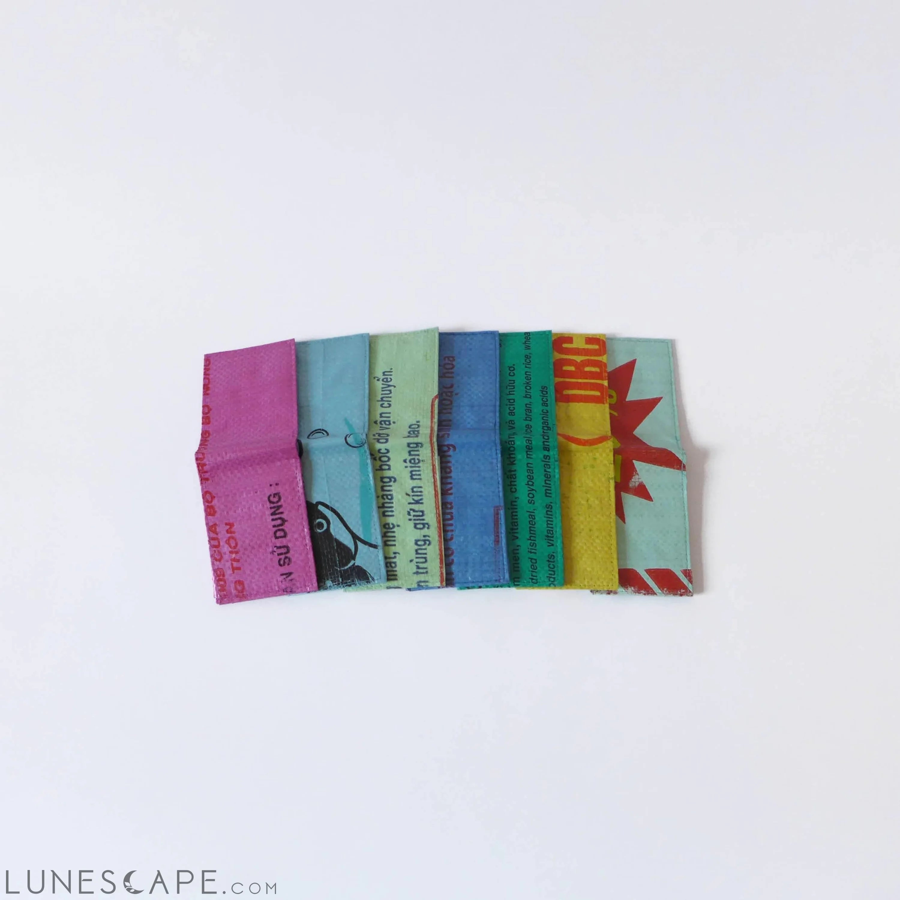 Primary Credit Card Wallet LUNESCAPE