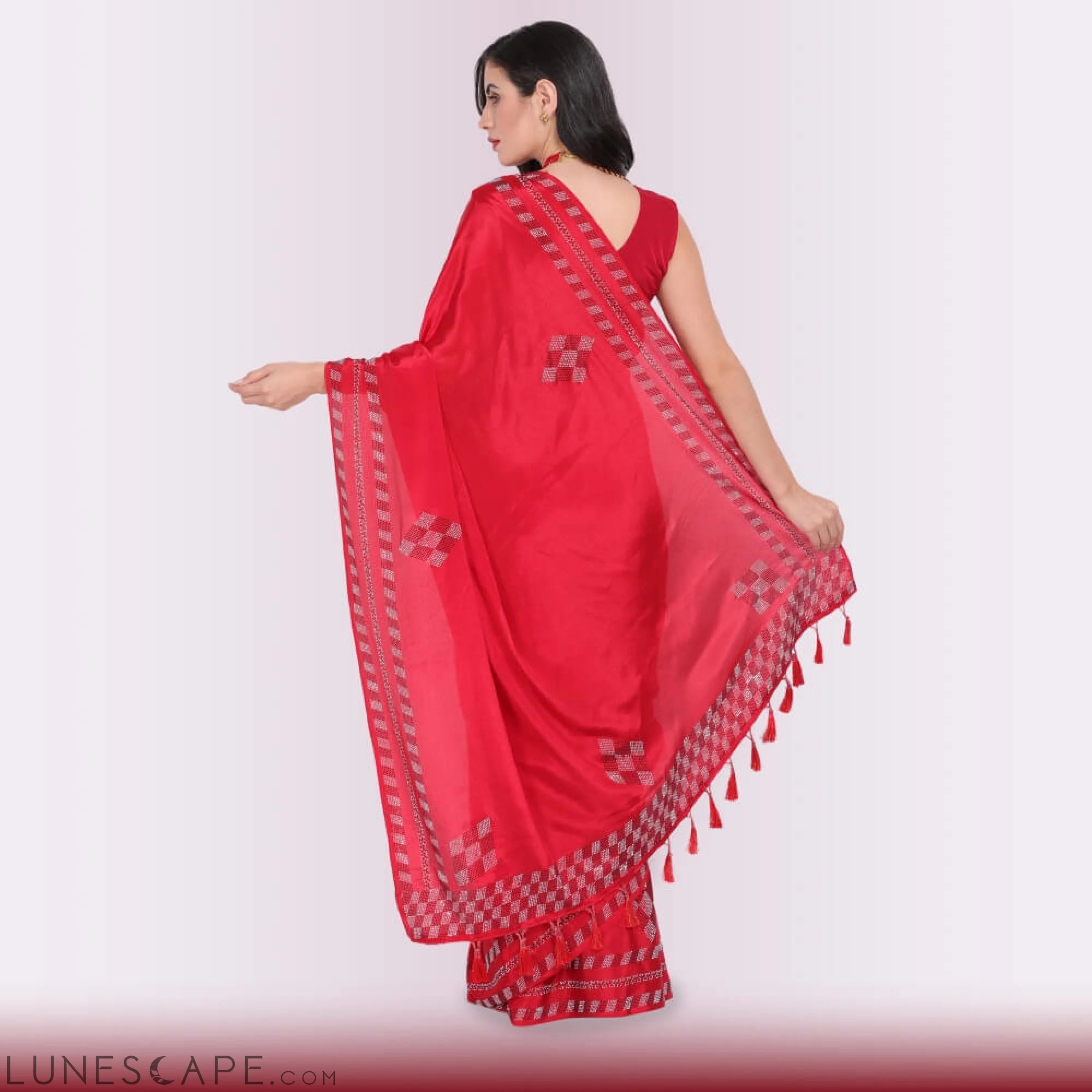 Red Color Modern Saree LUNESCAPE