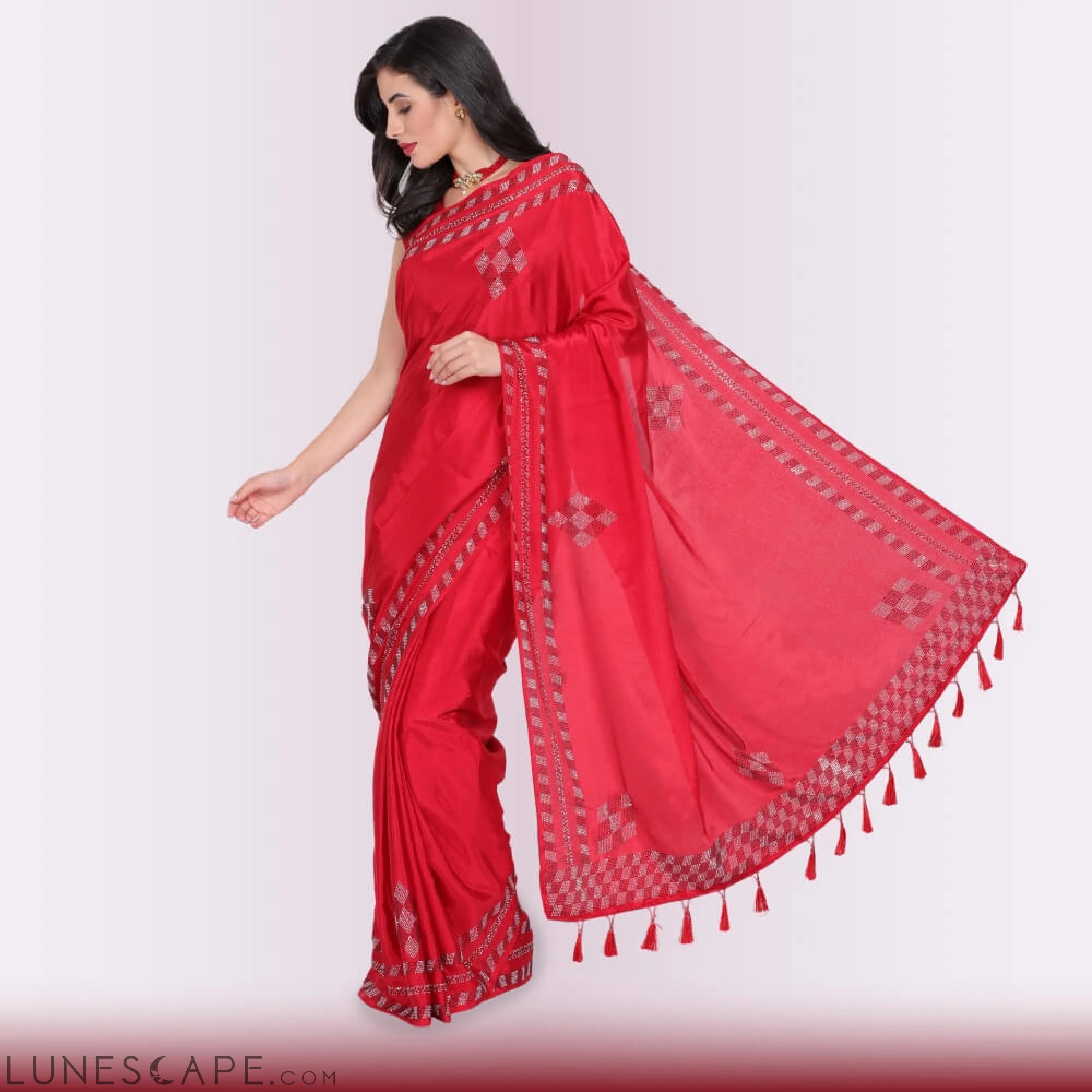 Red Color Modern Saree LUNESCAPE