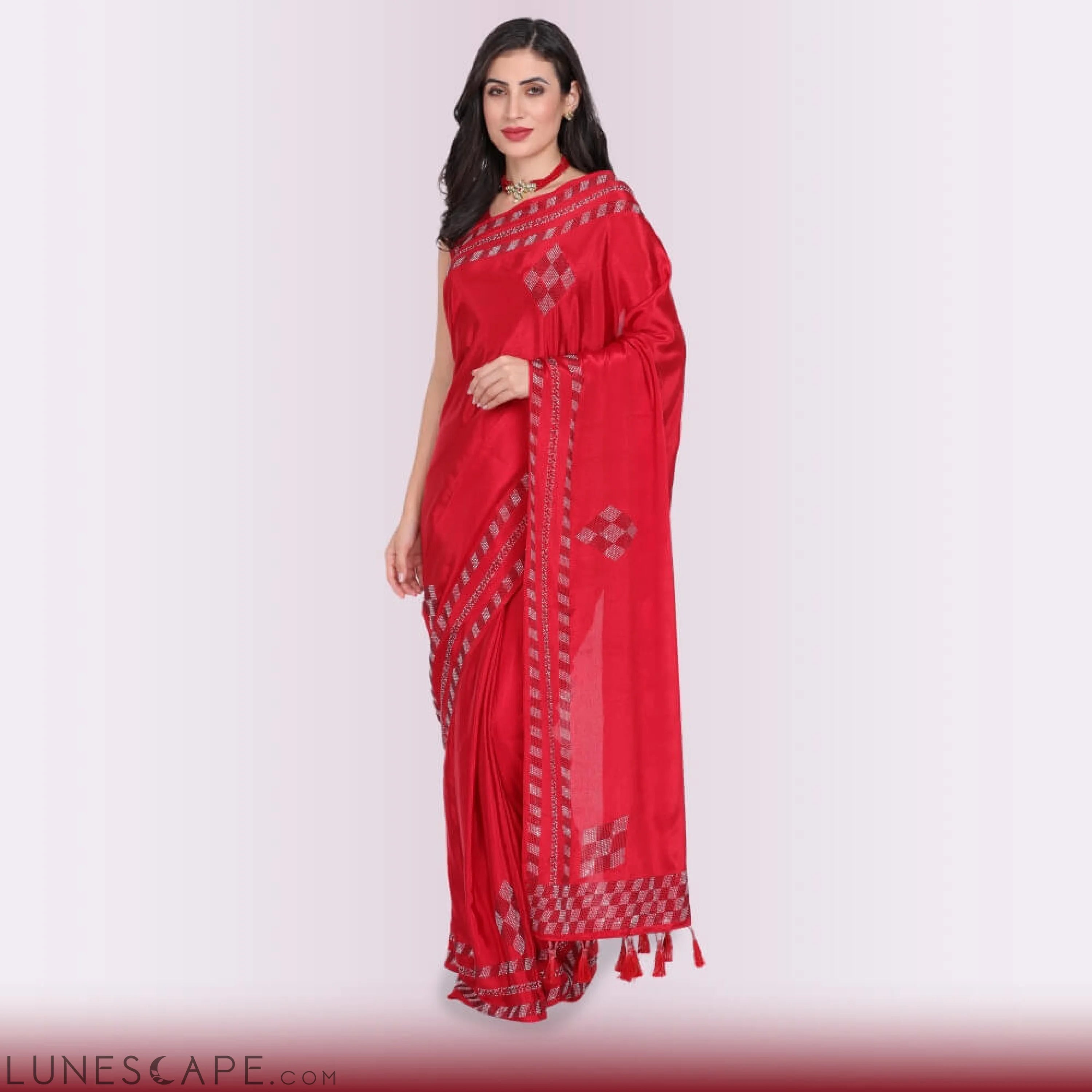 Red Color Modern Saree LUNESCAPE