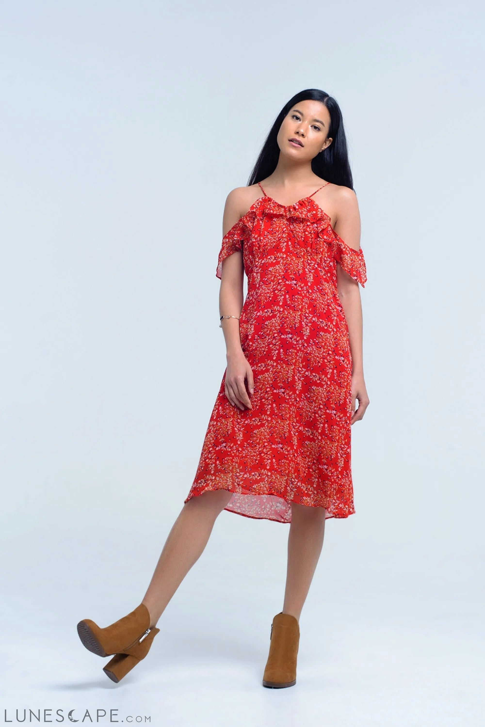 Red Dress With Printed Flowers and Ruffles LUNESCAPE