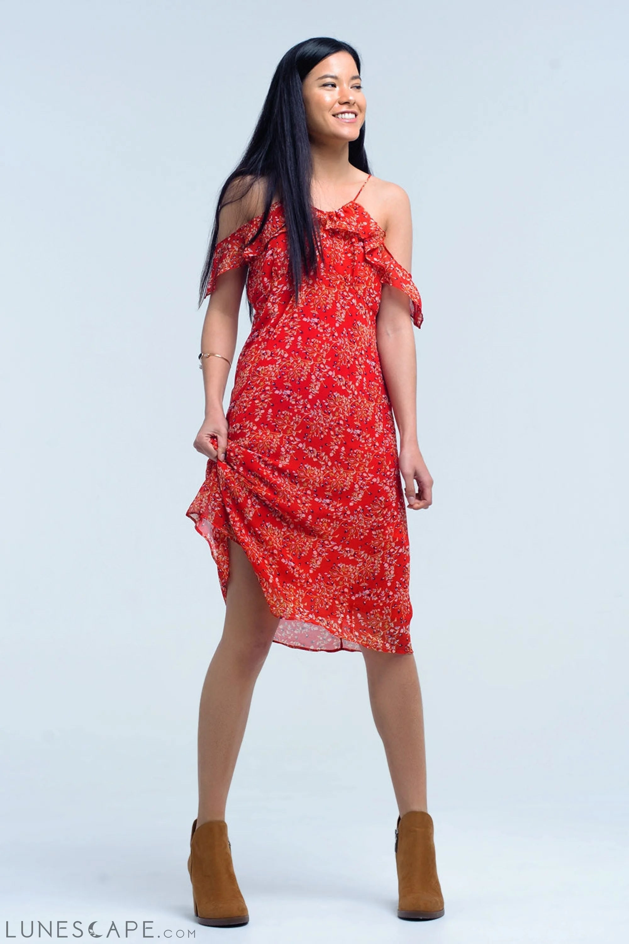 Red Dress With Printed Flowers and Ruffles LUNESCAPE