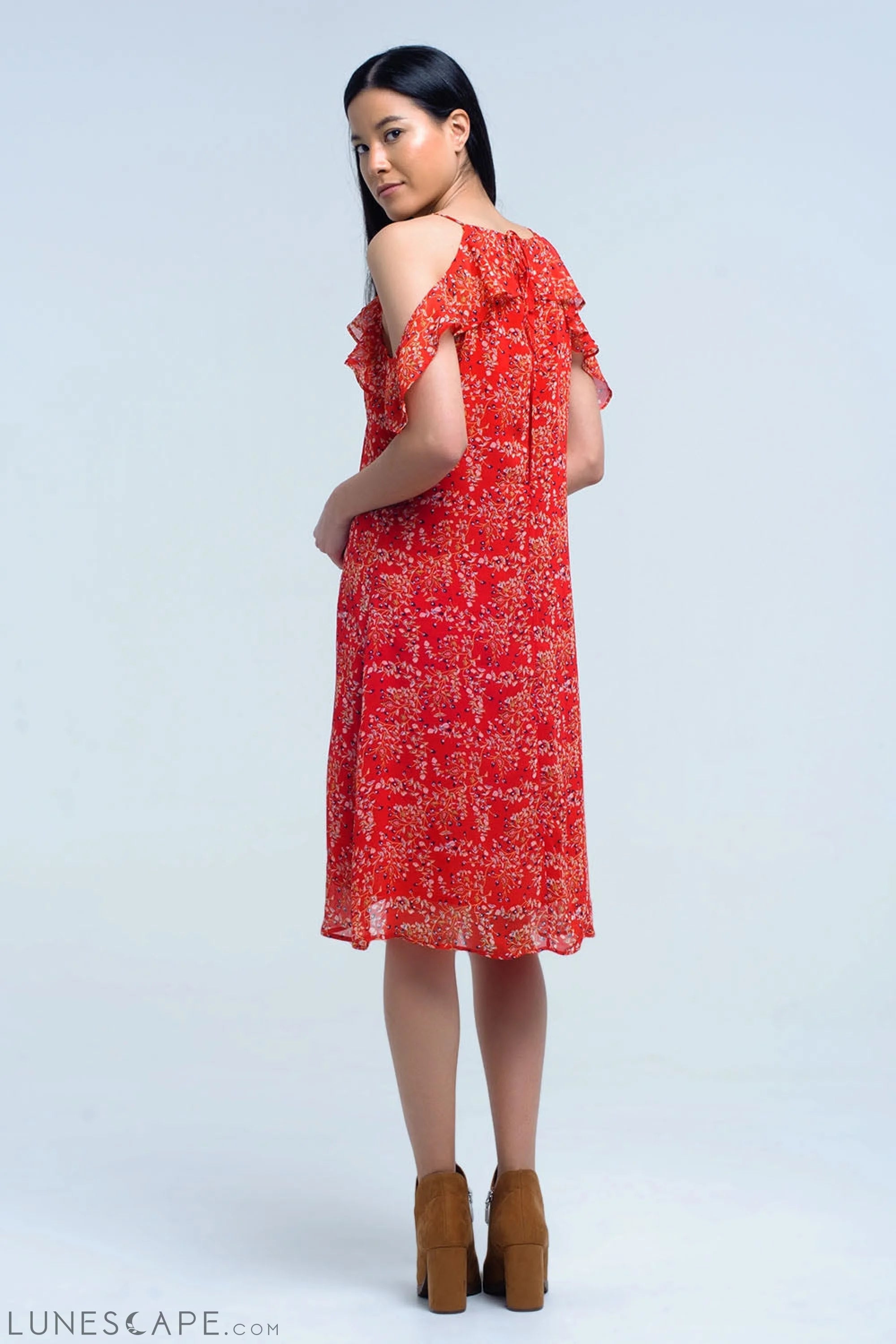 Red Dress With Printed Flowers and Ruffles LUNESCAPE