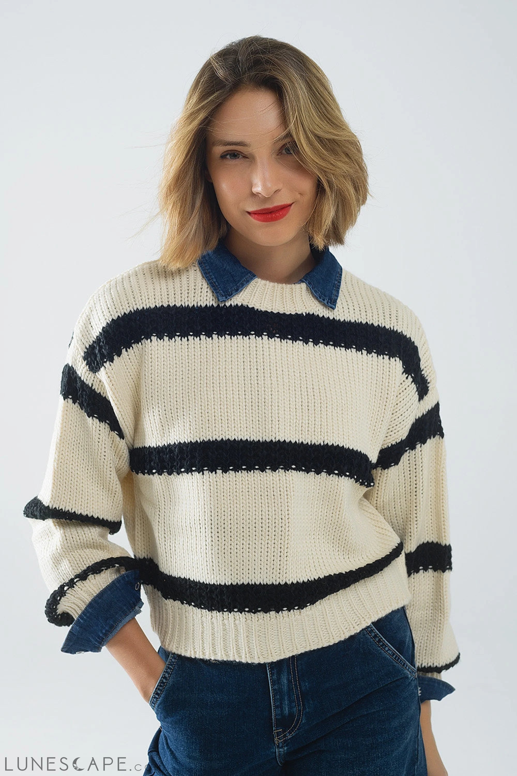Relaxed Beige Jumper With Black Stripes LUNESCAPE
