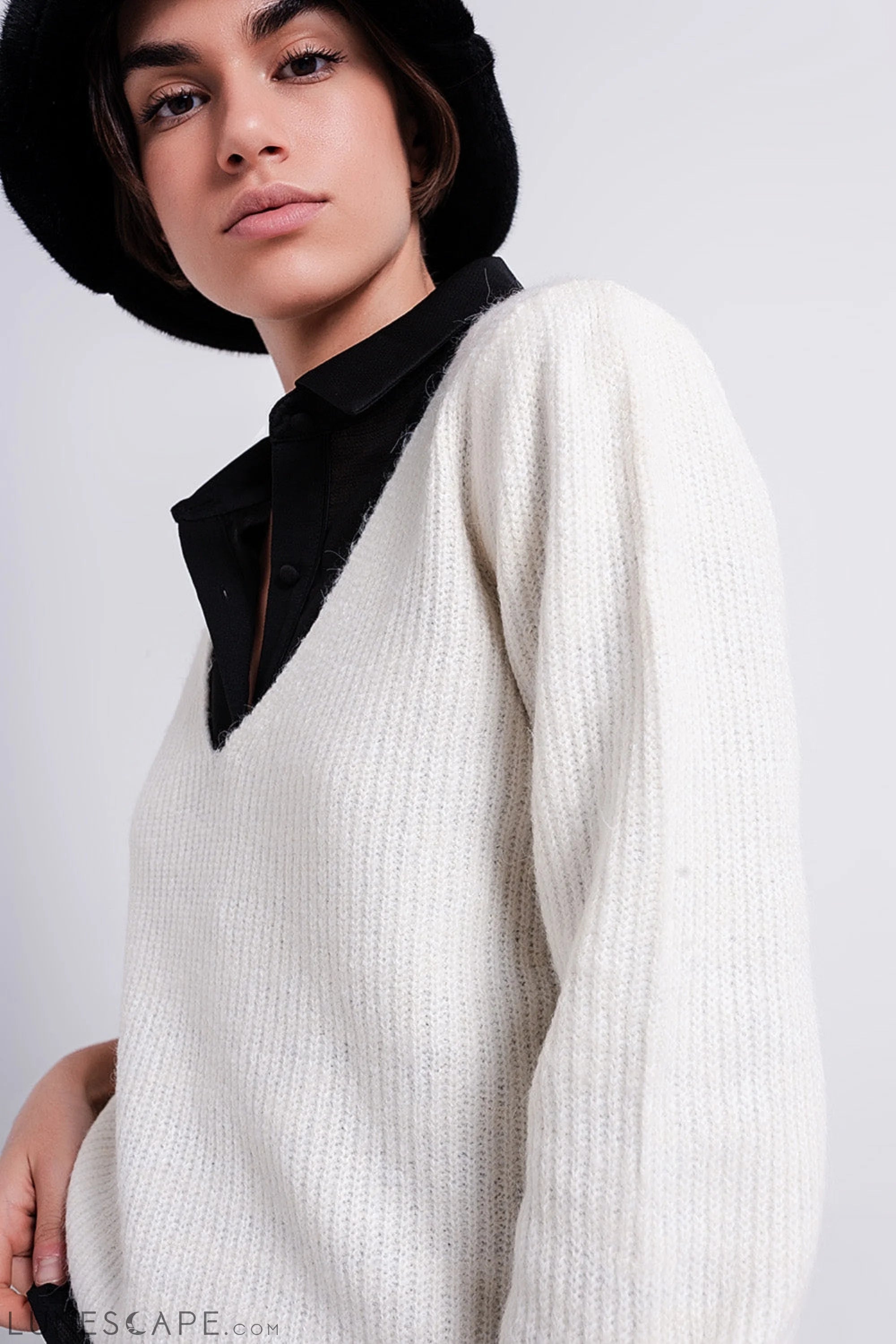 Ribbed v Neck Jumper in Off White LUNESCAPE