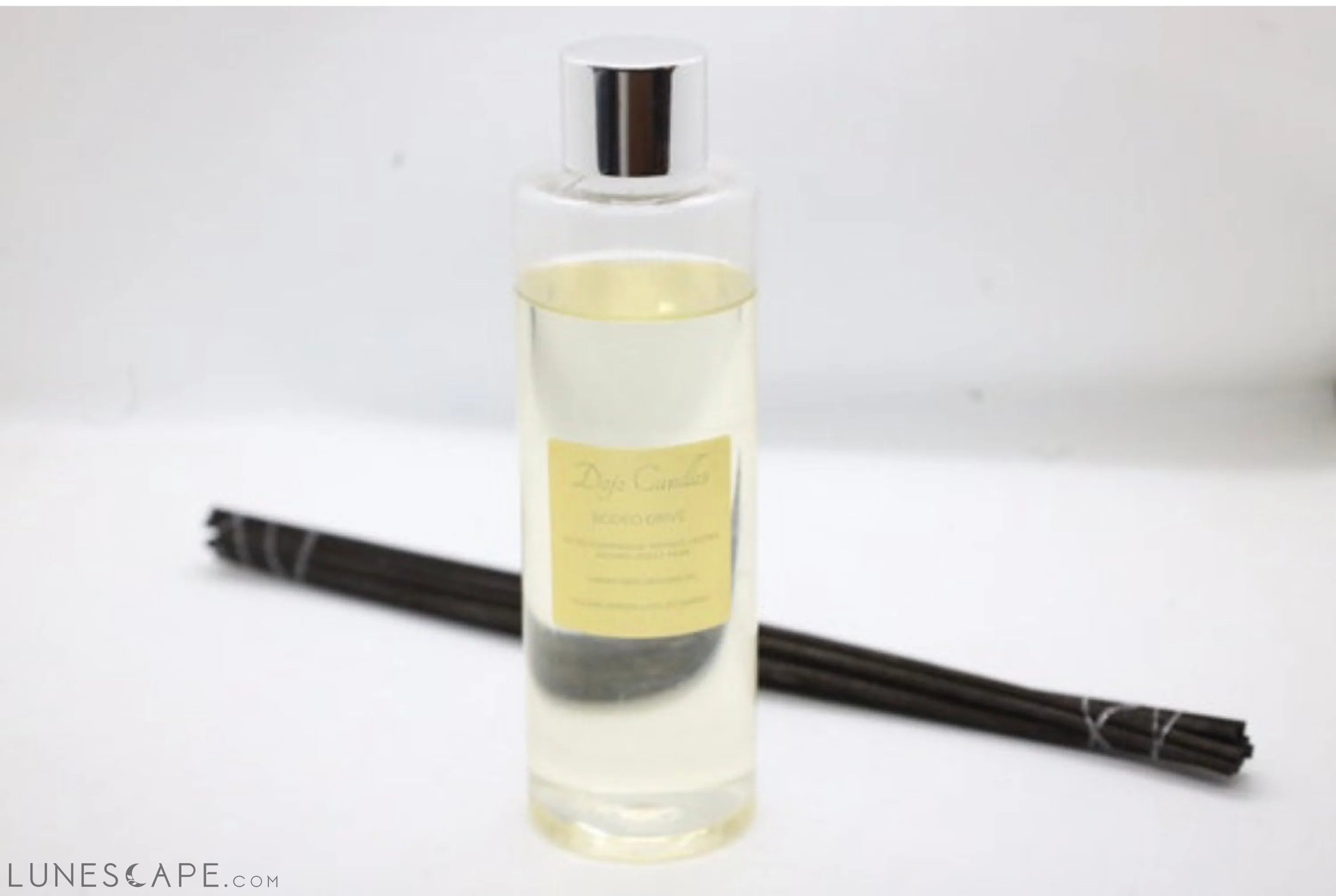 Rodeo Drive (Santal 33 Inspired) Luxury Diffuser Refill LUNESCAPE