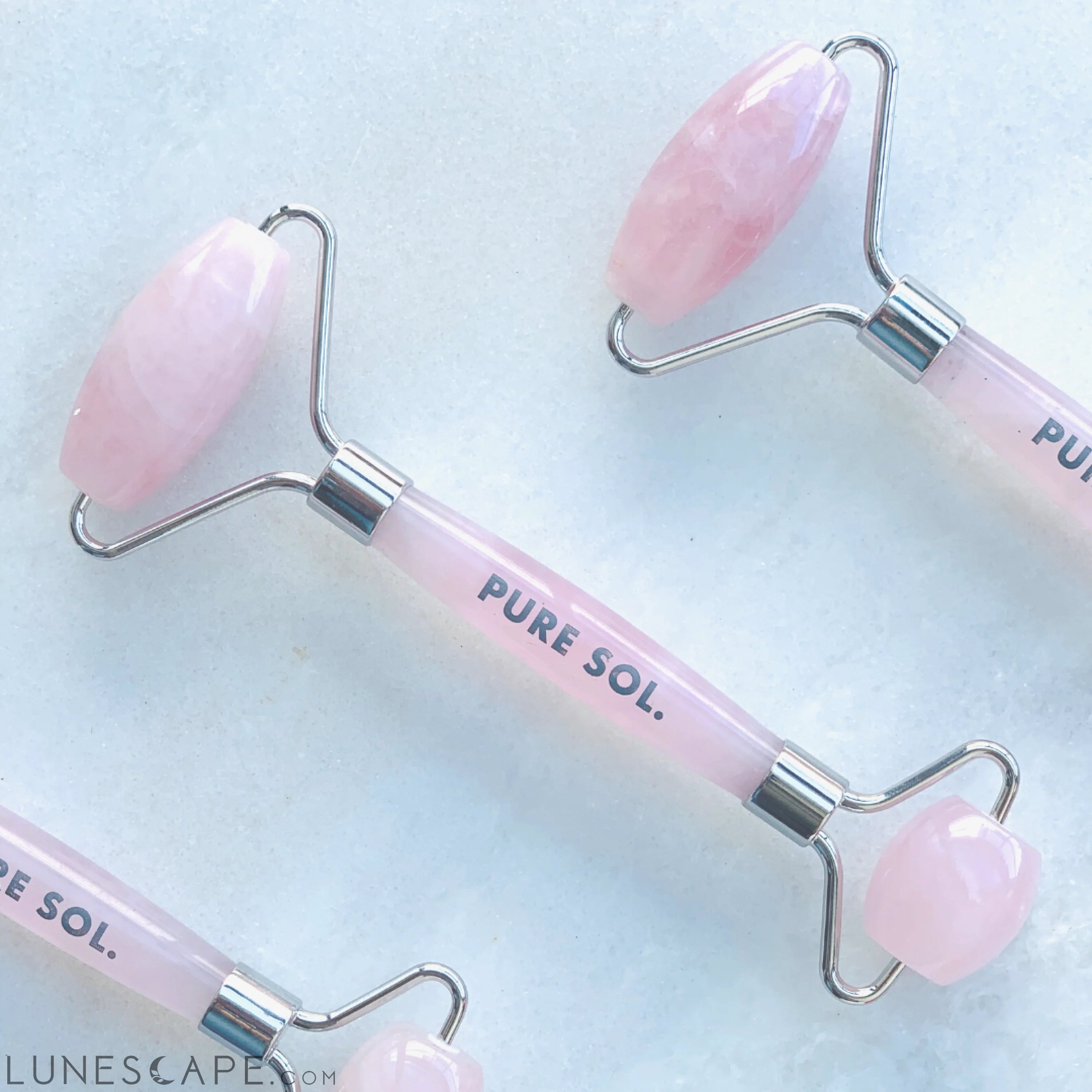Rose Quartz Face Roller LUNESCAPE