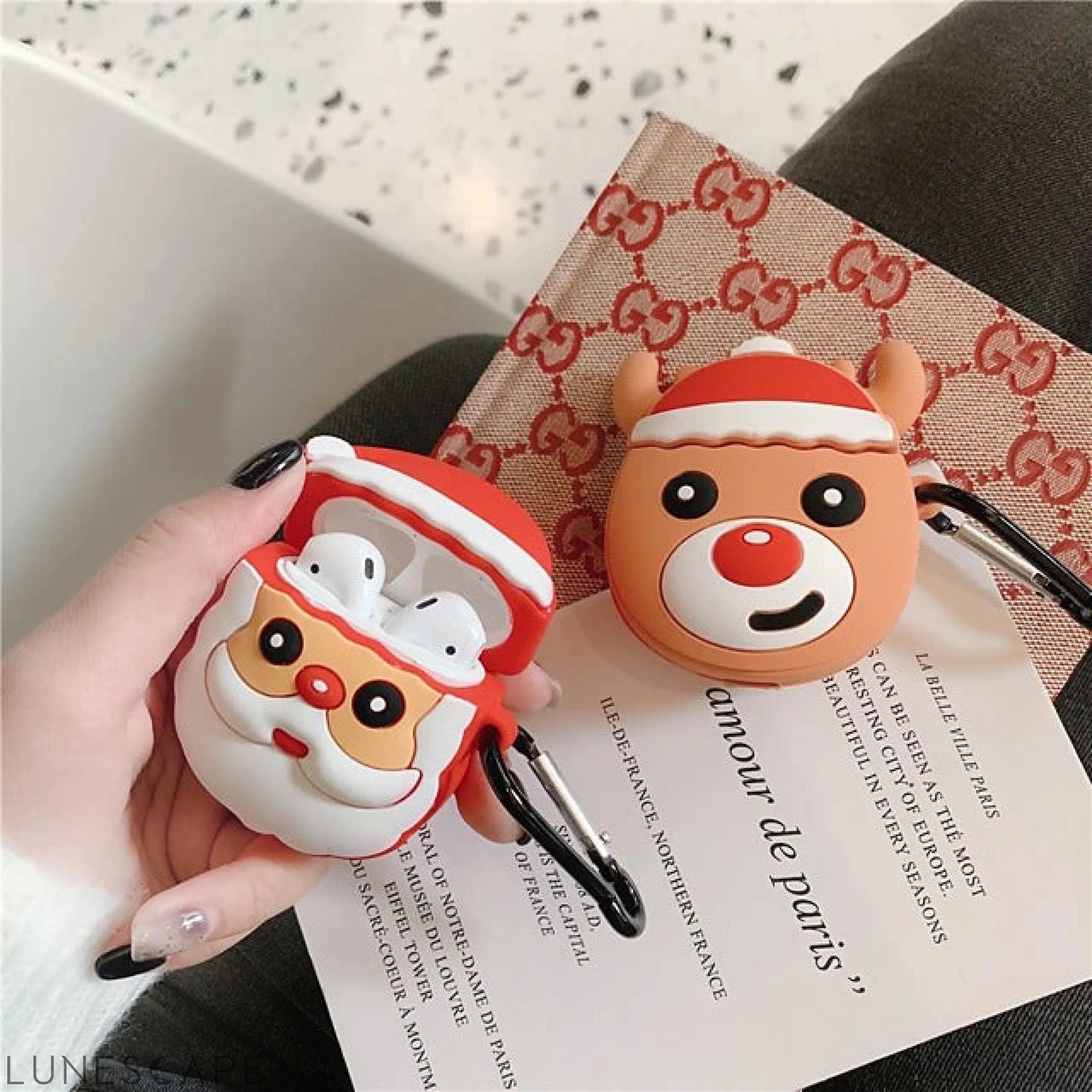 Santa Claus AirPods Headphone Case LUNESCAPE