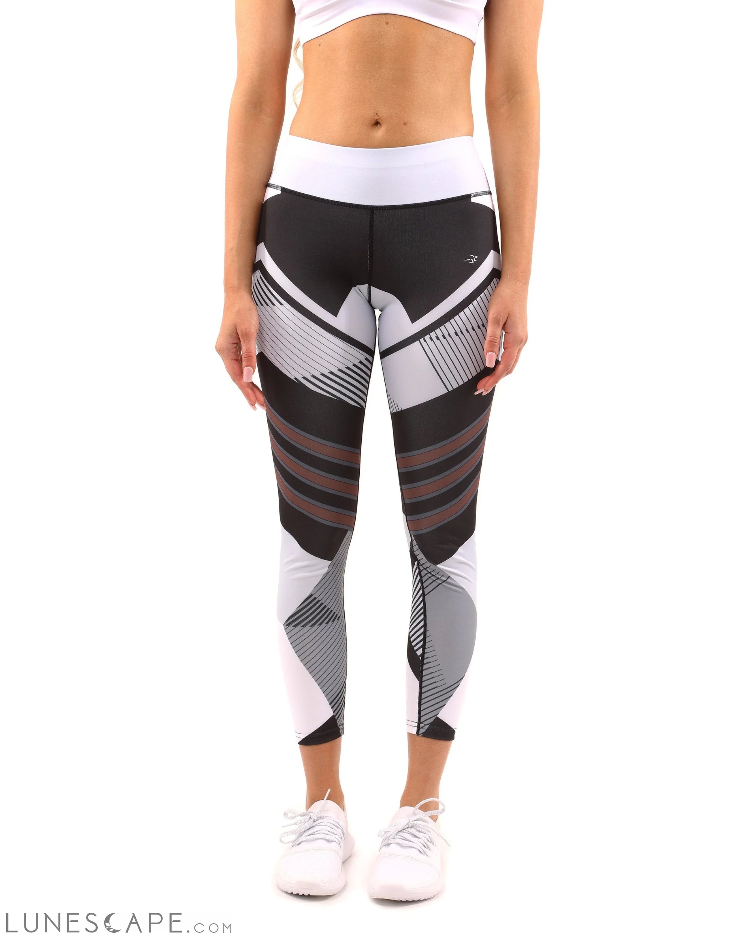 Santa Monica Leggings - Black LUNESCAPE