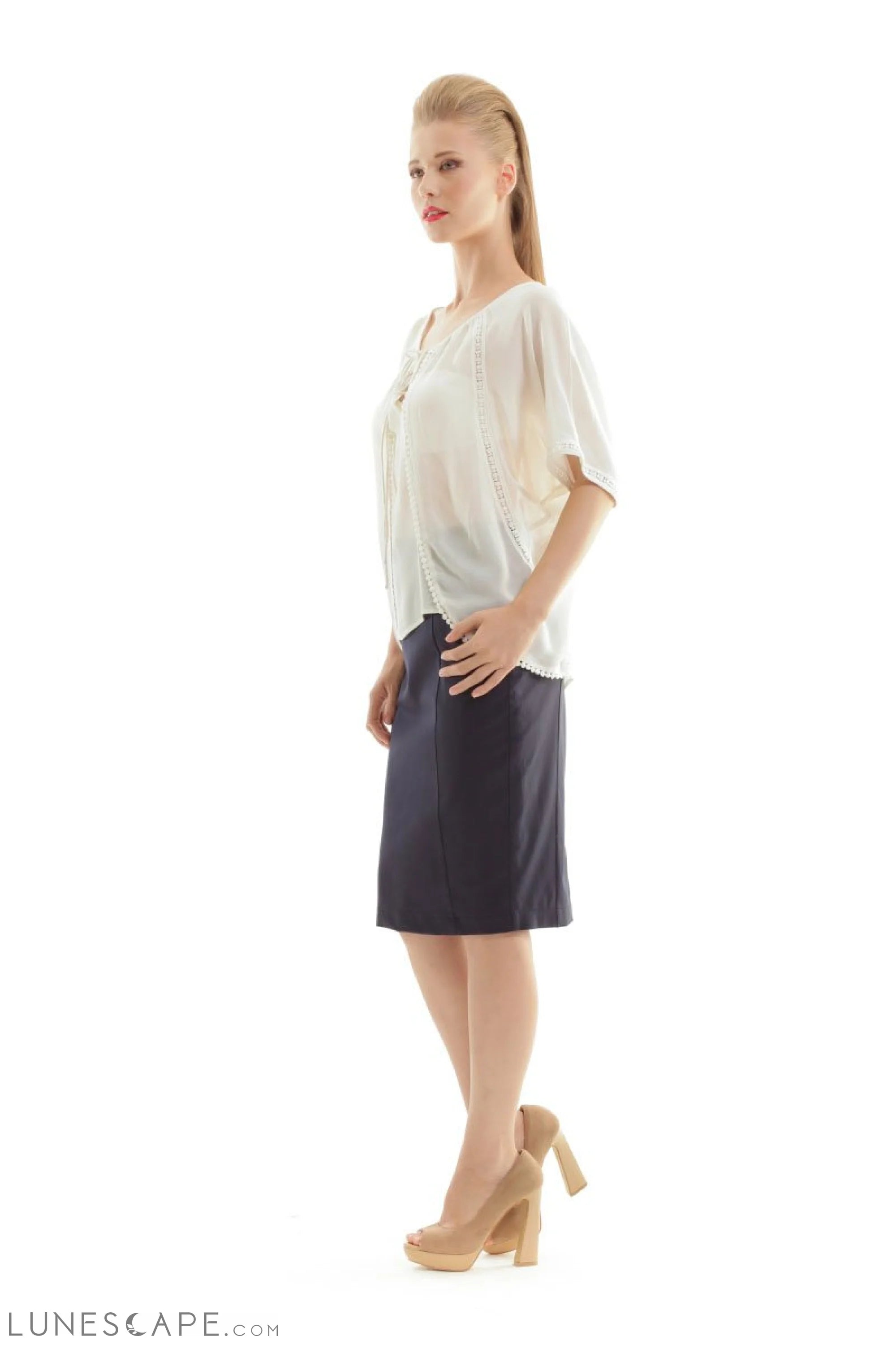 Seamed Pencil Skirt LUNESCAPE