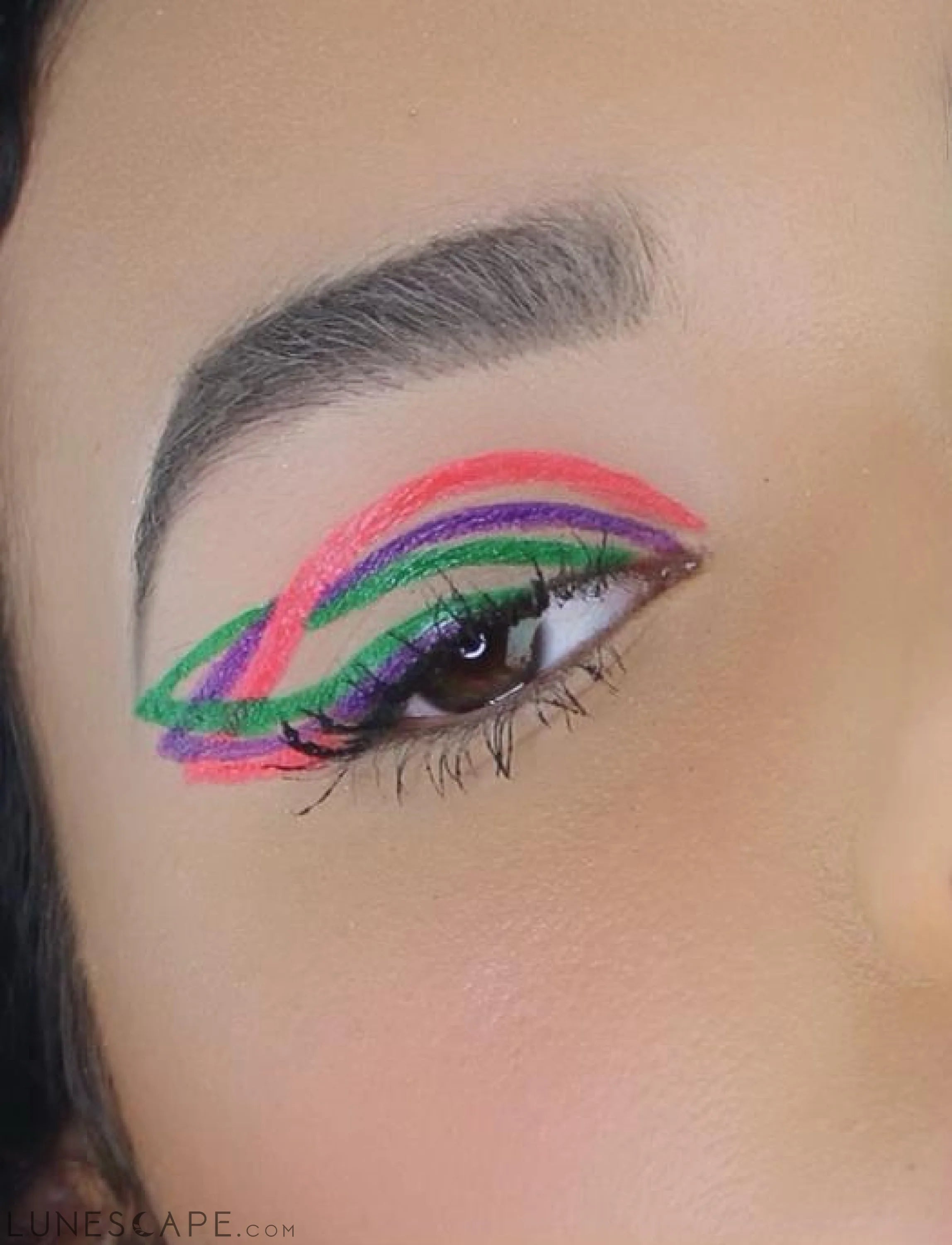SG So Edgy Deep eyeliner 05 LUNESCAPE