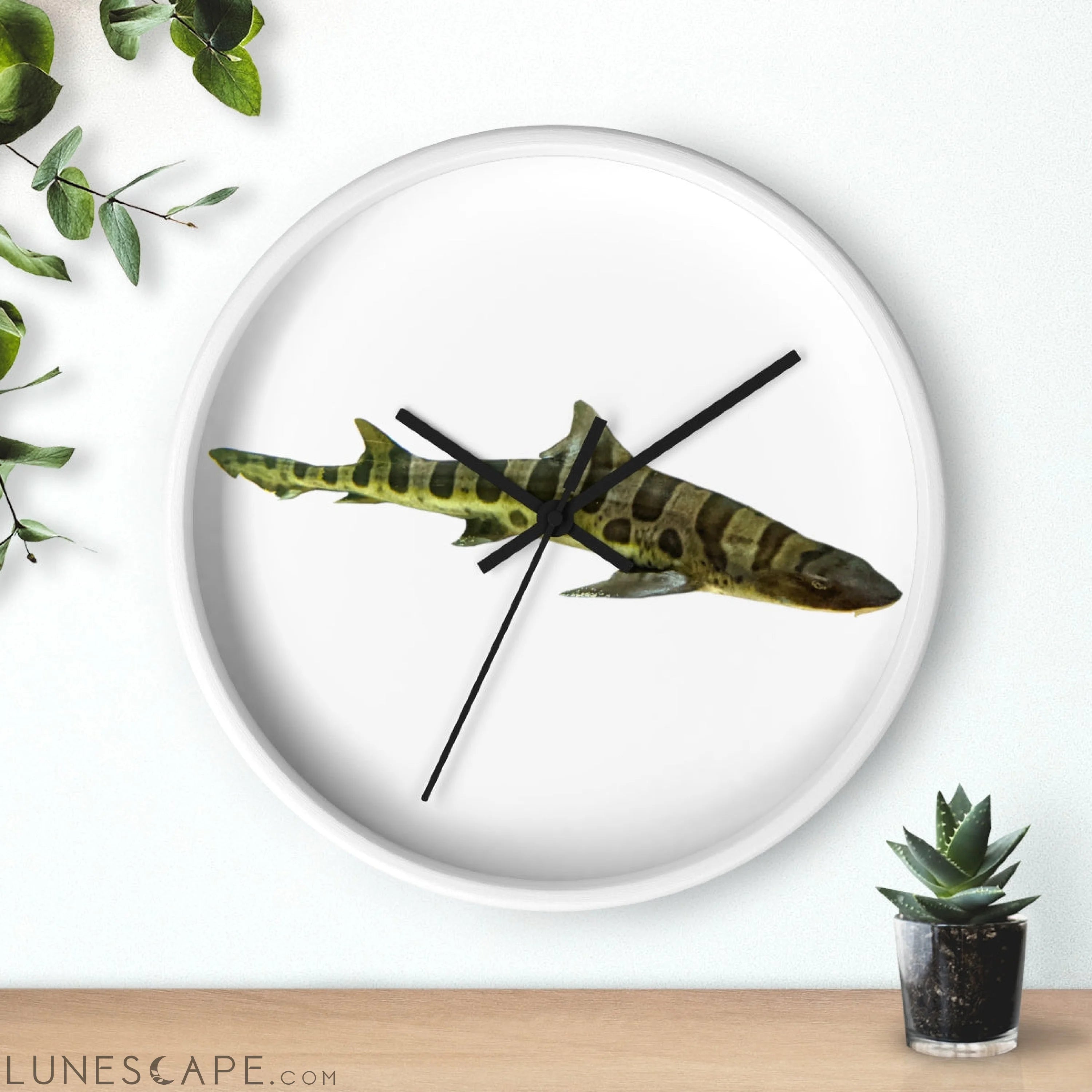 Shark Wall clock LUNESCAPE