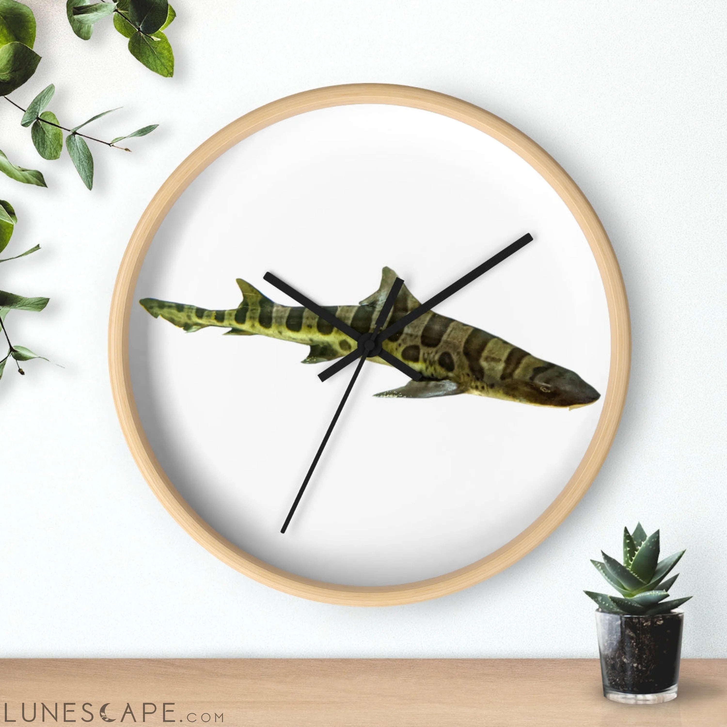 Shark Wall clock LUNESCAPE