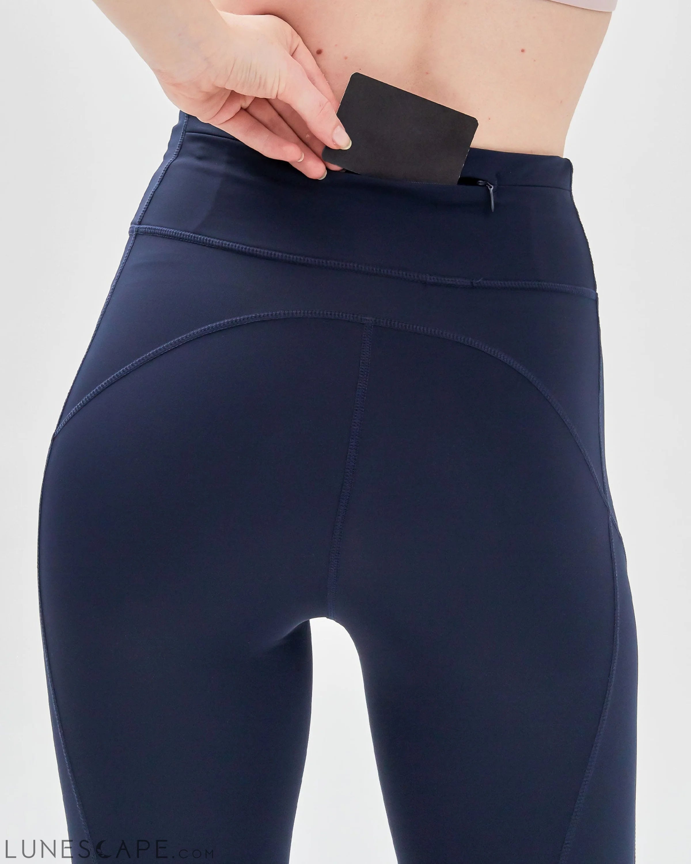 Shine on Silkiflex™ Legging 27" LUNESCAPE