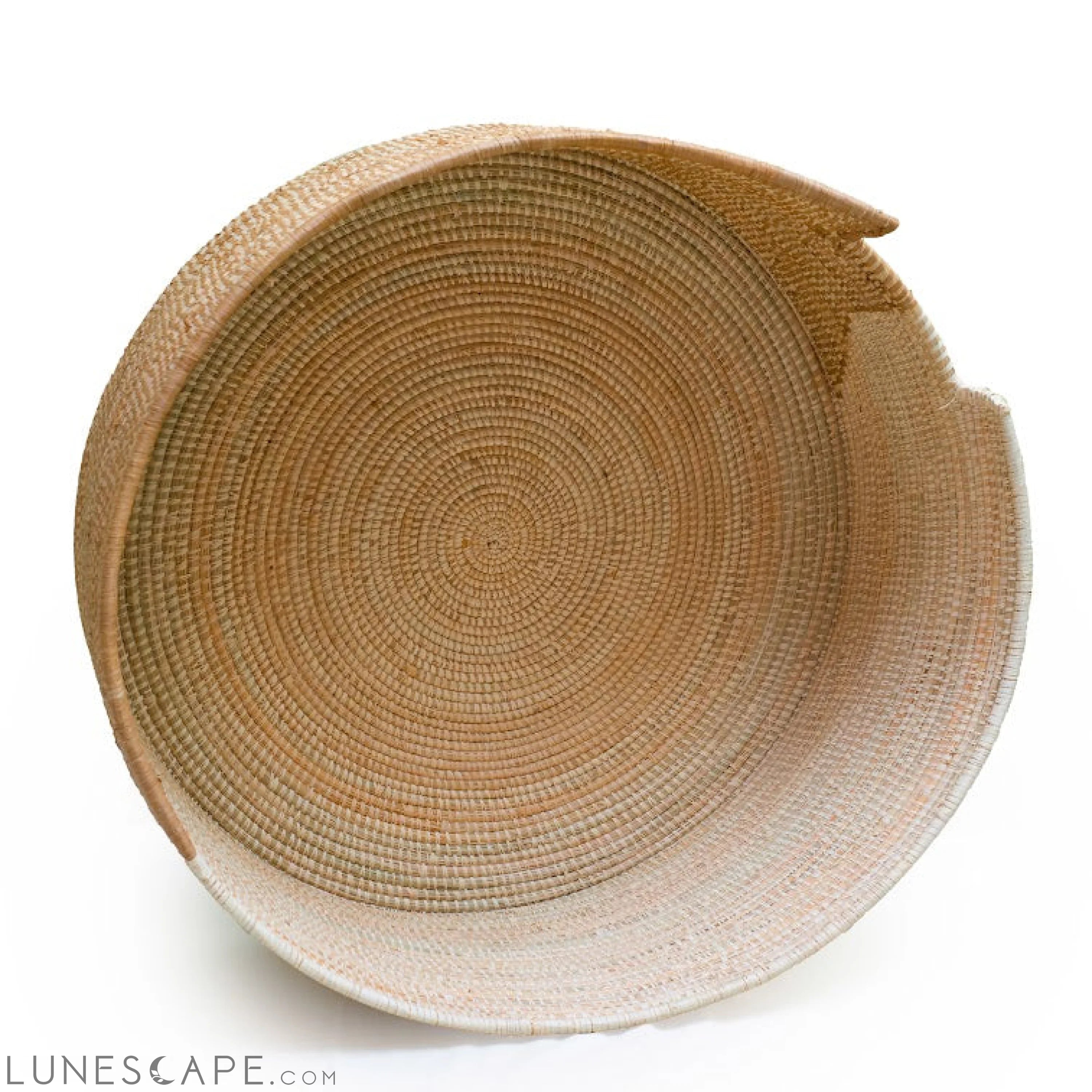 Simba Handwoven Pet Bed LUNESCAPE