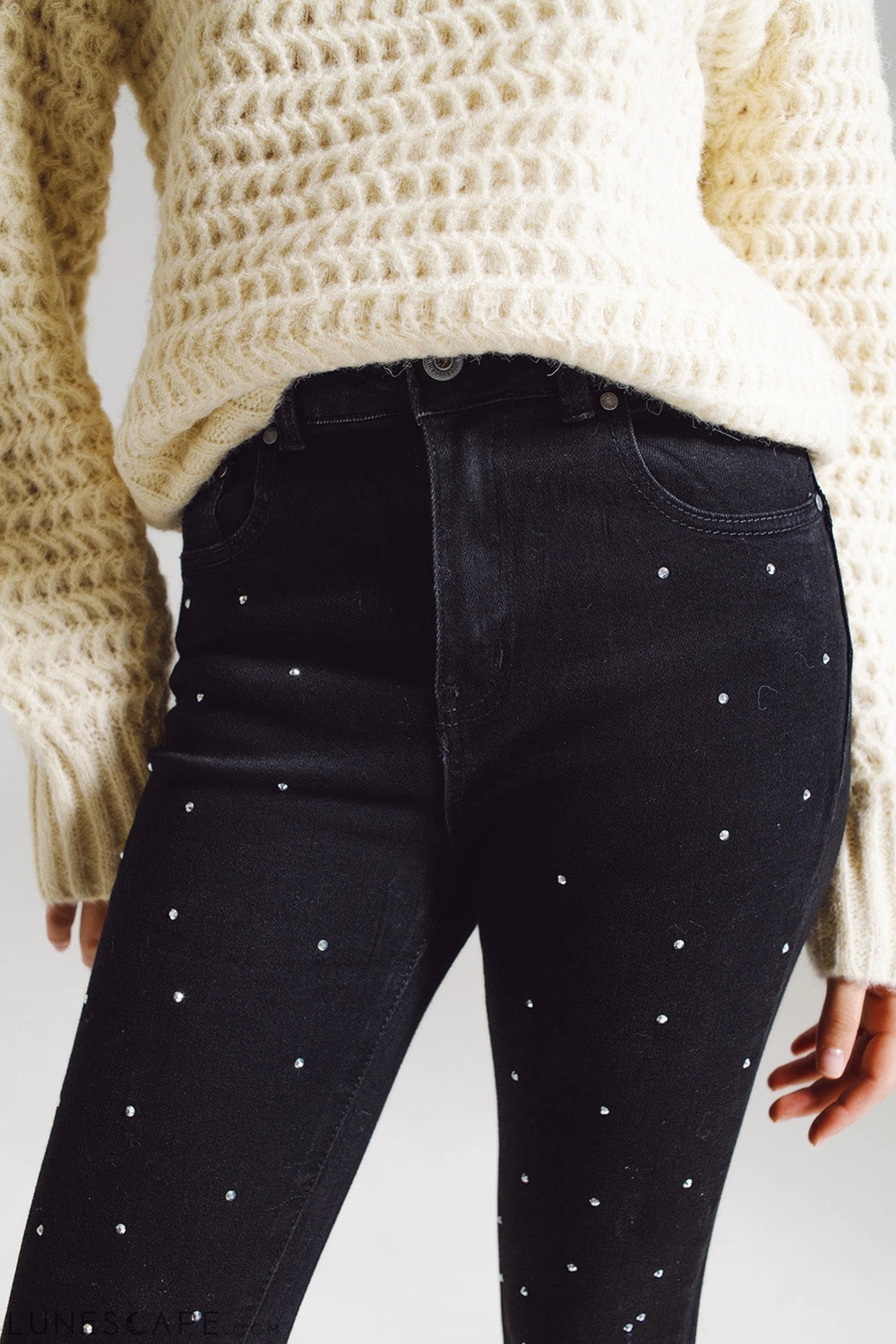 Skinny Jeans With Embellished Strass All Over in Black LUNESCAPE