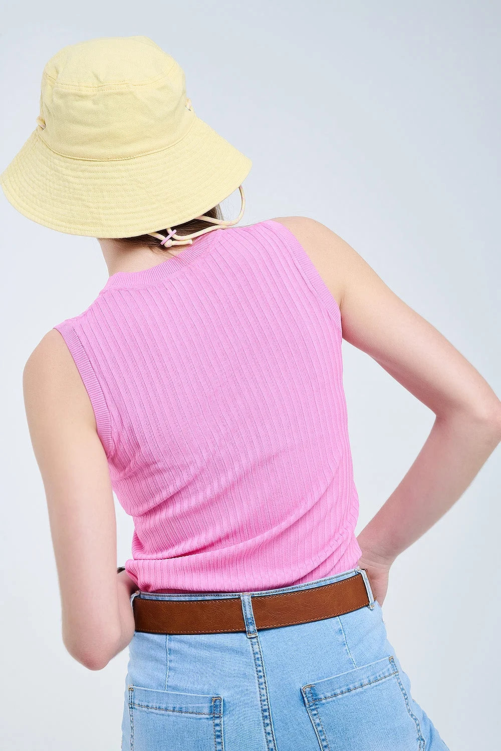 Sleeveless Ribbed Knitted Top in Pink LUNESCAPE