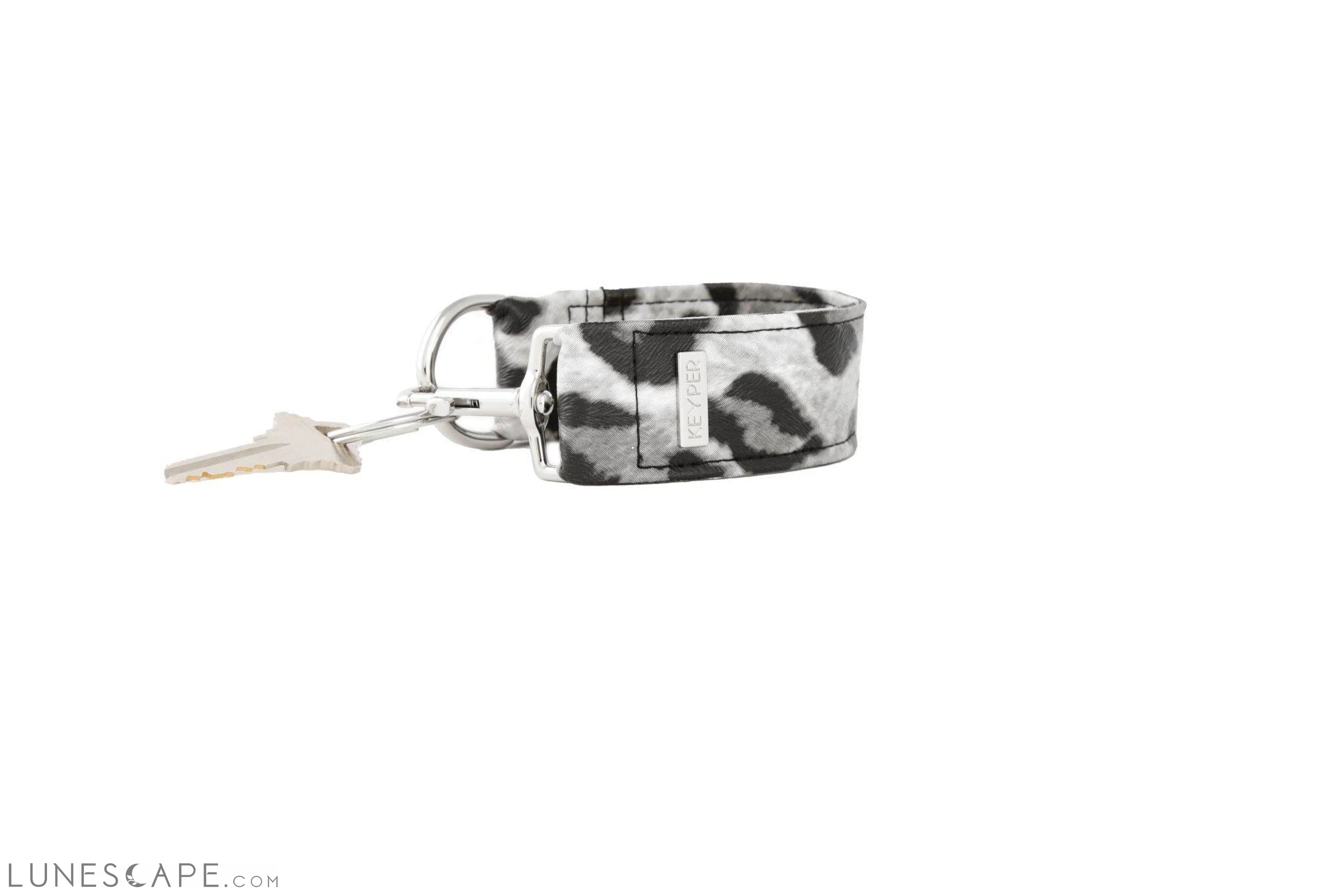 Snow Leopard Vegan Leather KEYPER® Key Ring LUNESCAPE